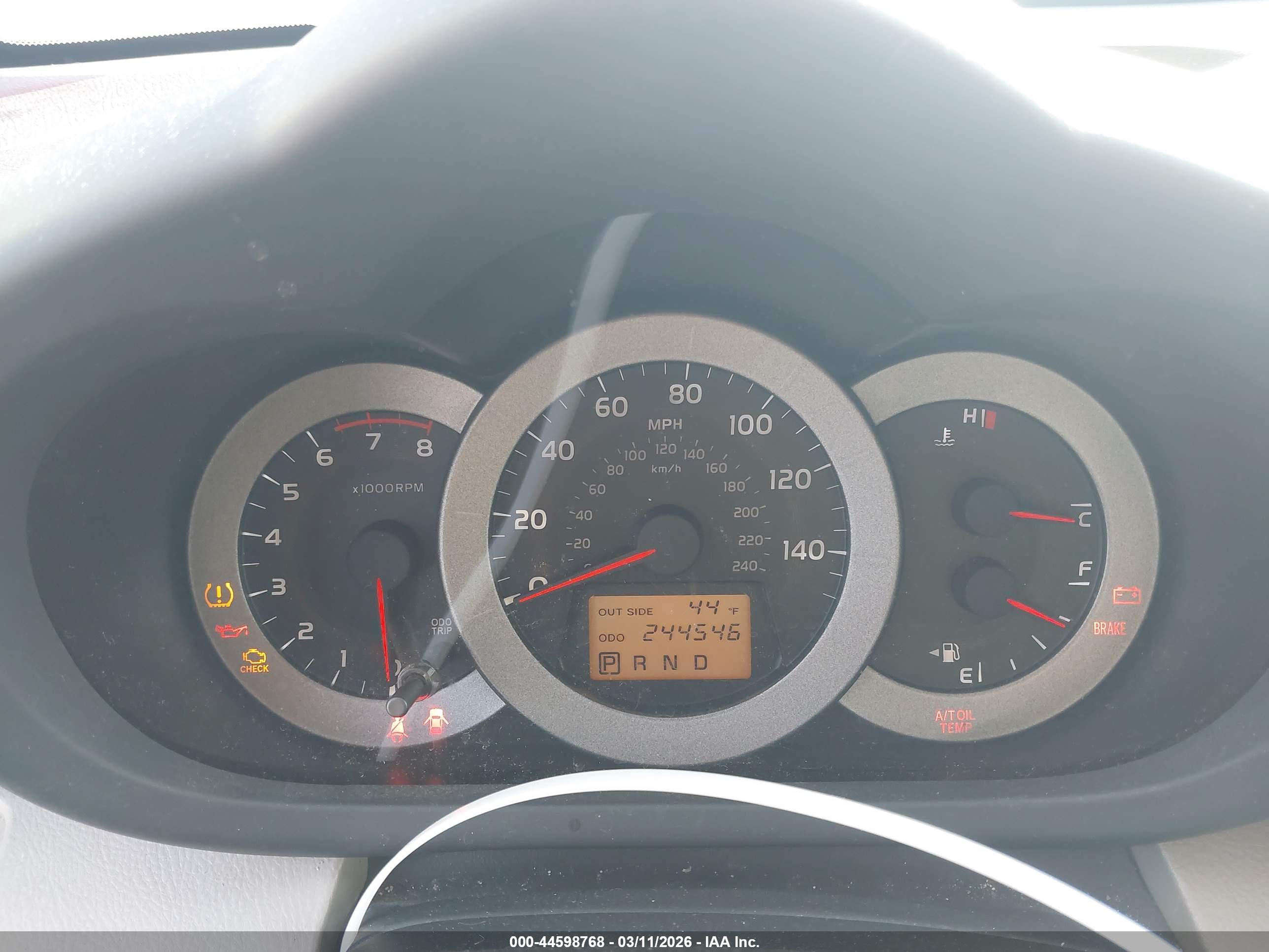 TOYOTA RAV4 image 7