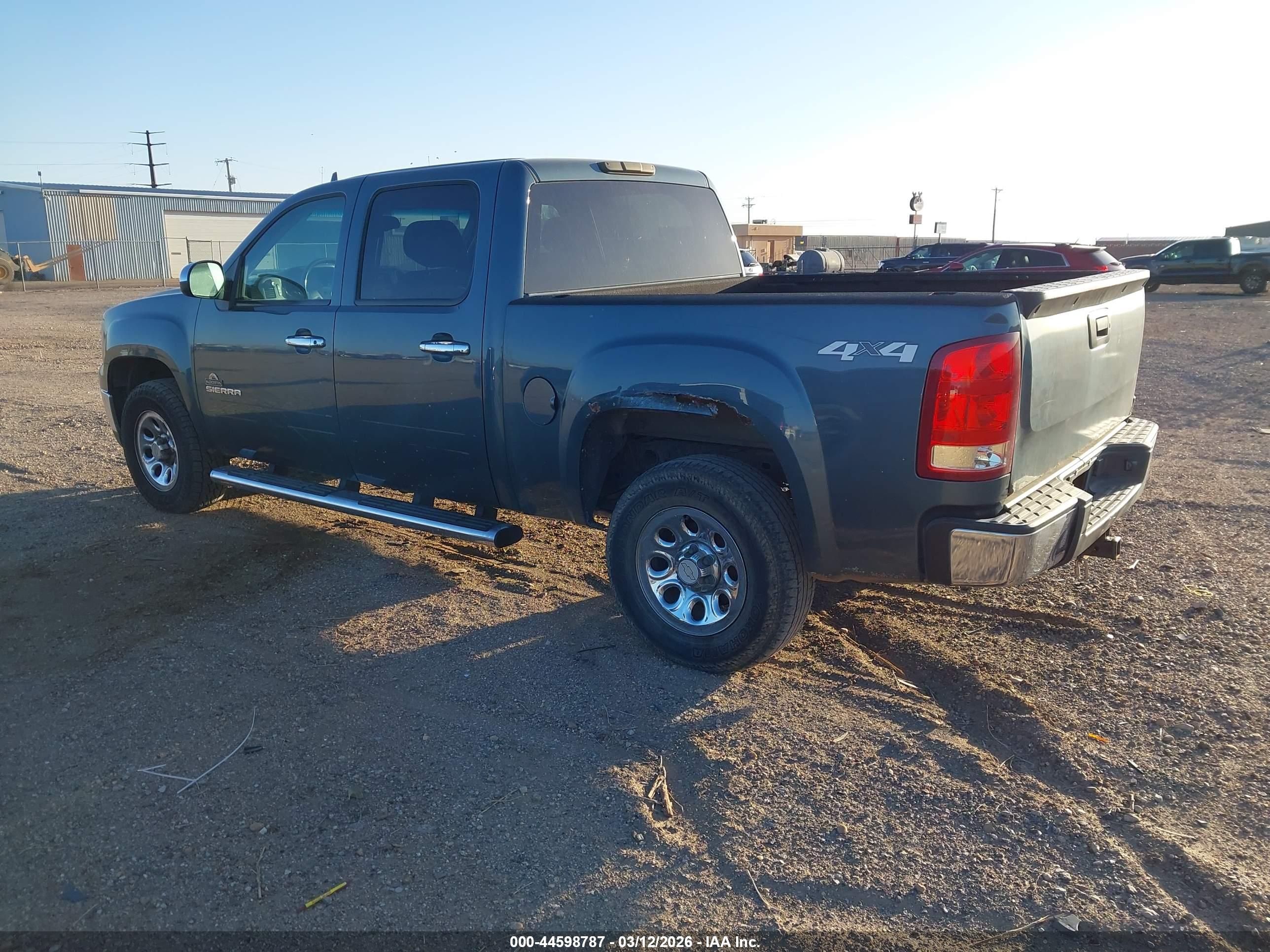 GMC SIERRA image 3