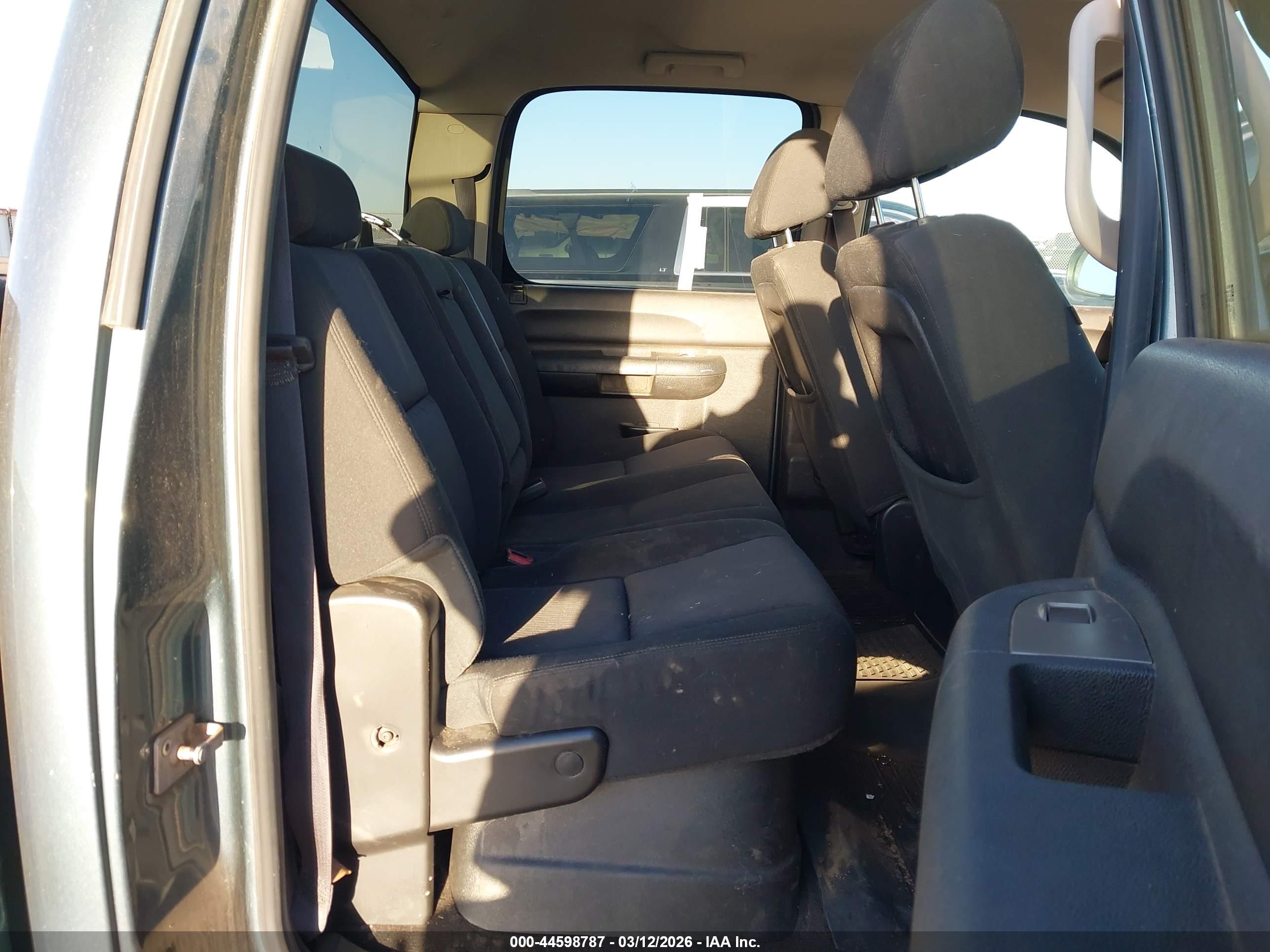 GMC SIERRA image 8