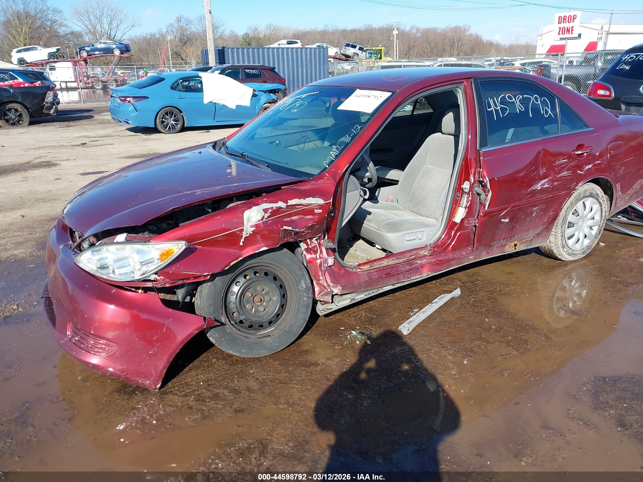 TOYOTA CAMRY image 2
