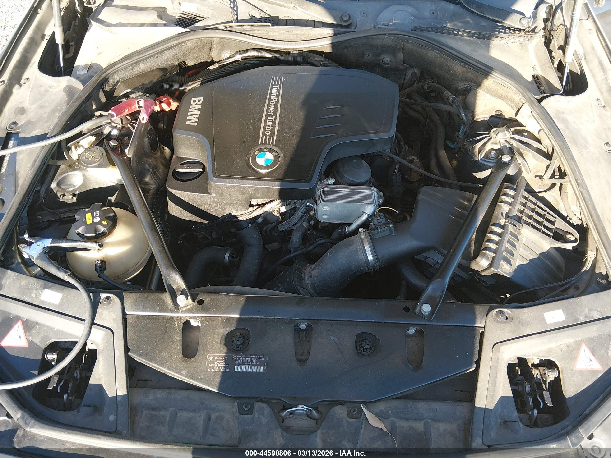 BMW 528I image 10