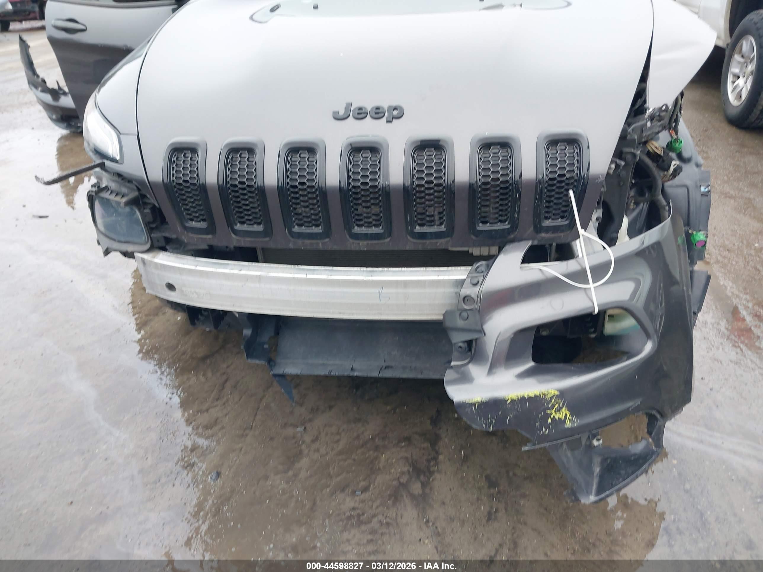 JEEP CHEROKEE image 6