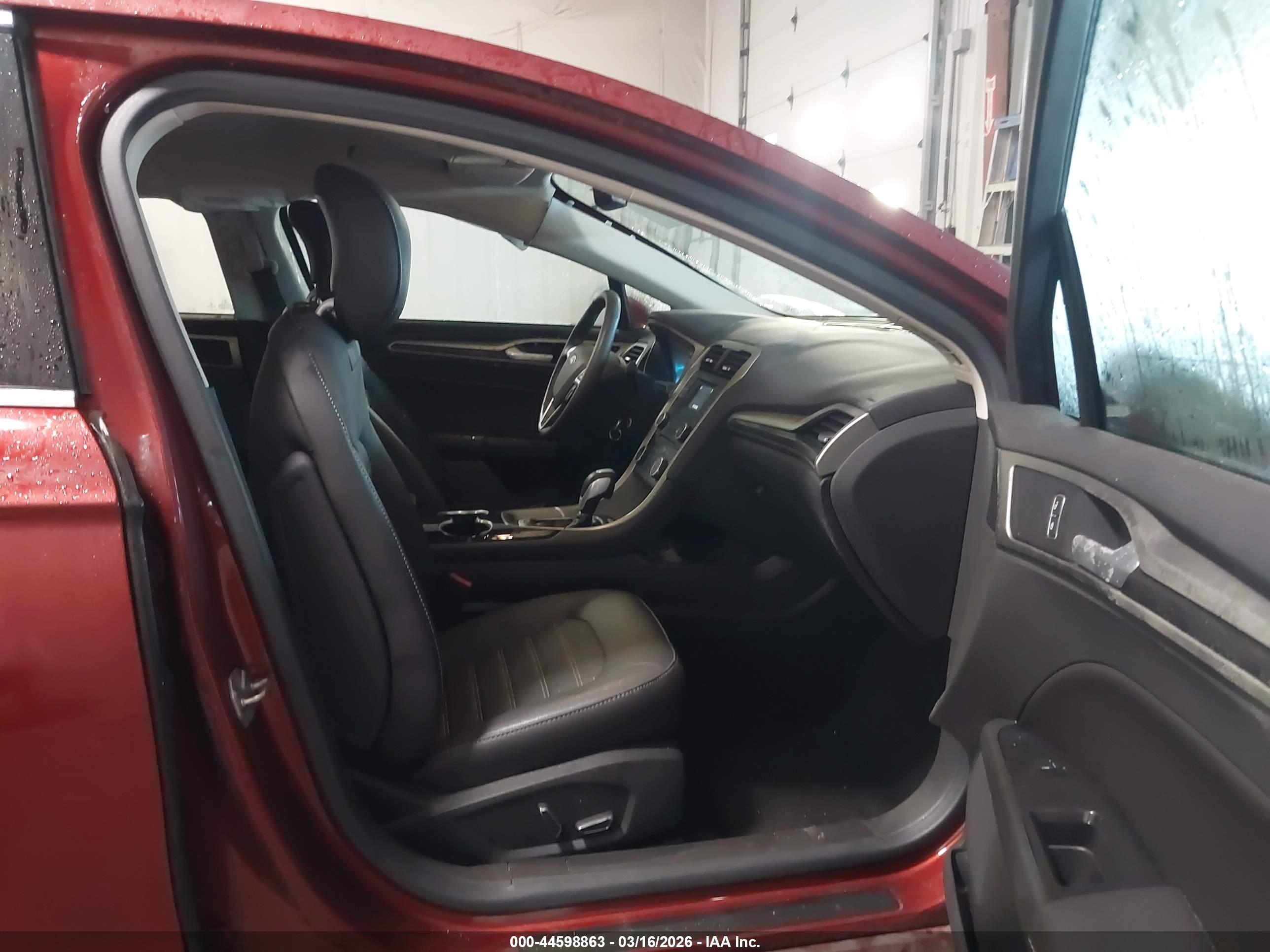 FORD FUSION image 5