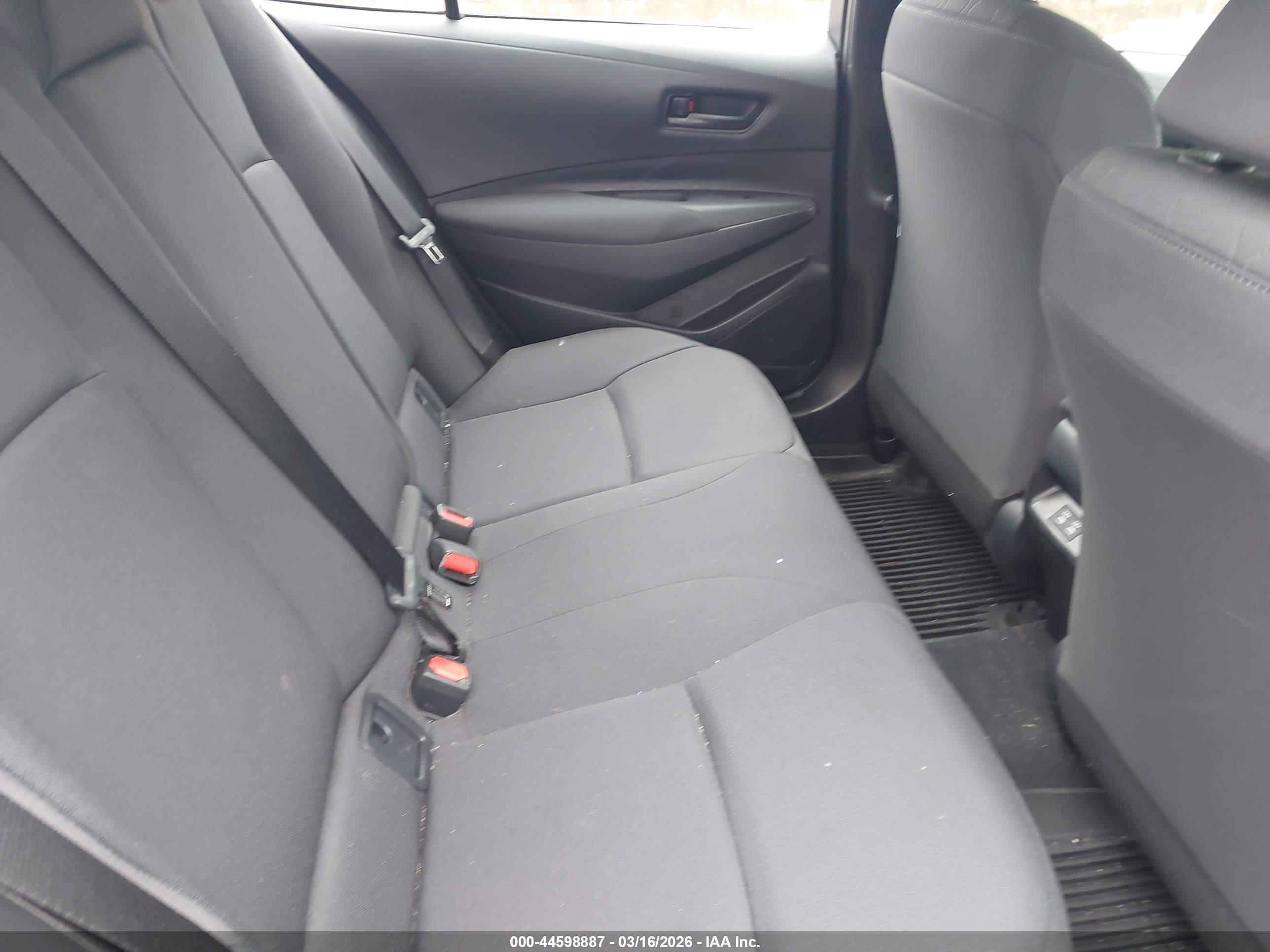 TOYOTA COROLLA image 8