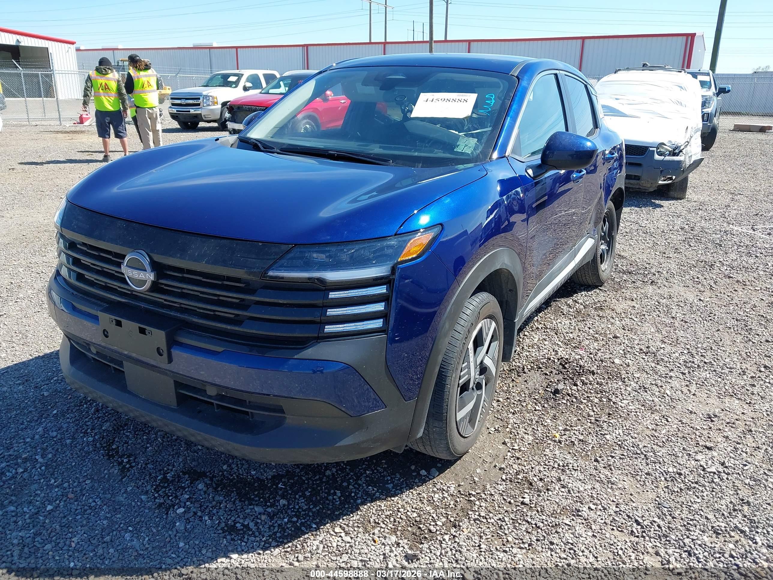 NISSAN KICKS image 2