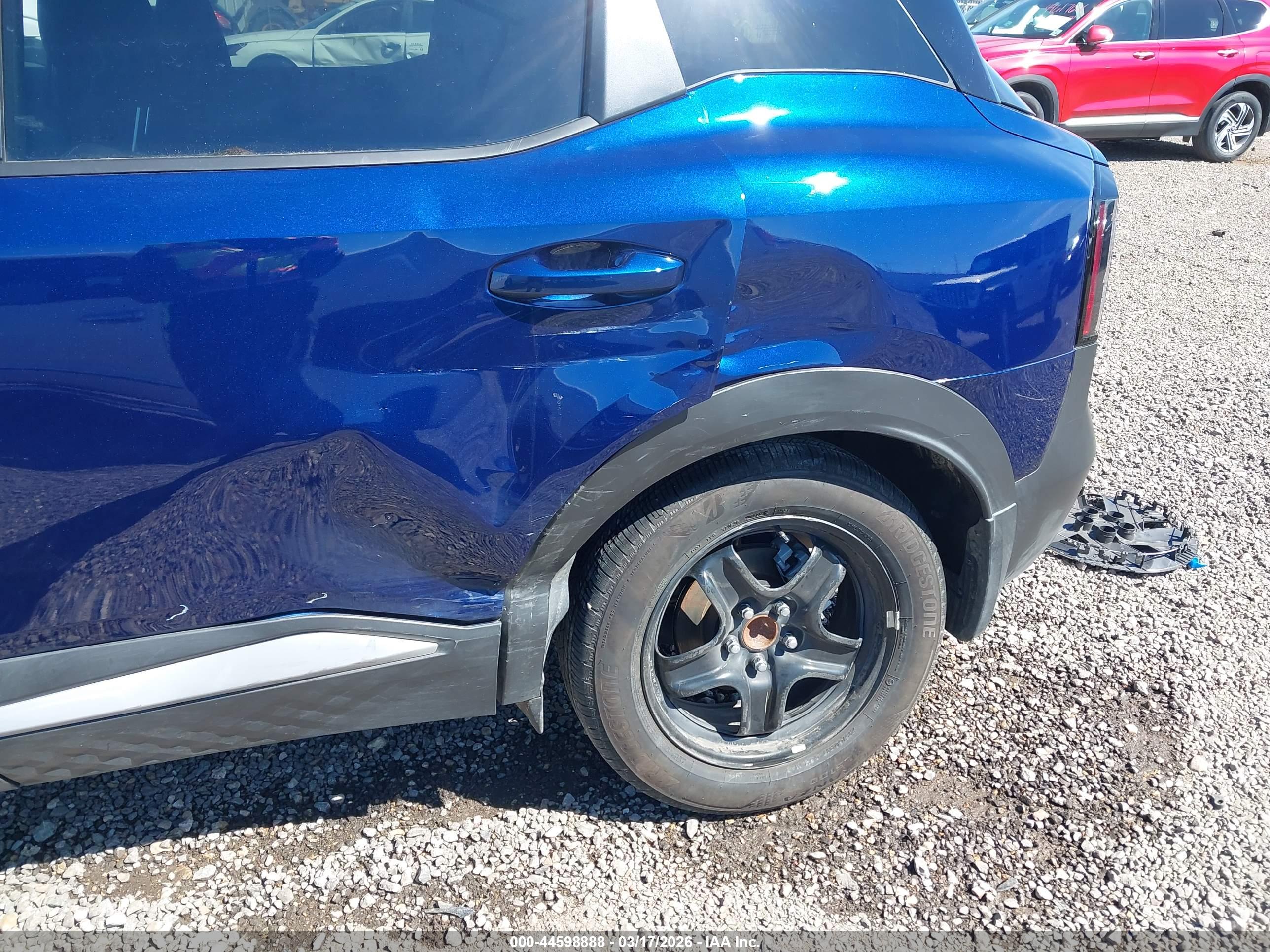 NISSAN KICKS image 6