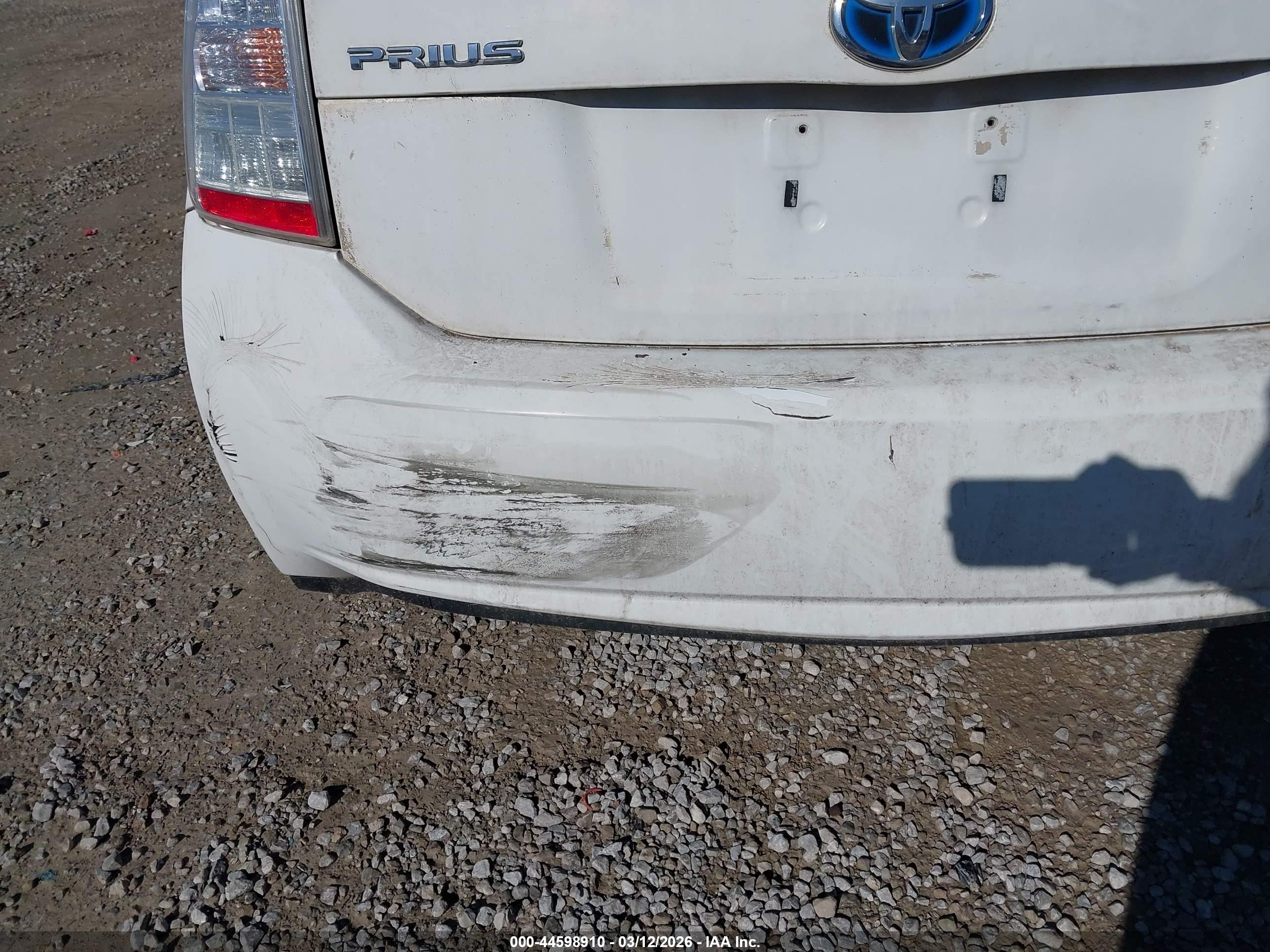 TOYOTA PRIUS image 6