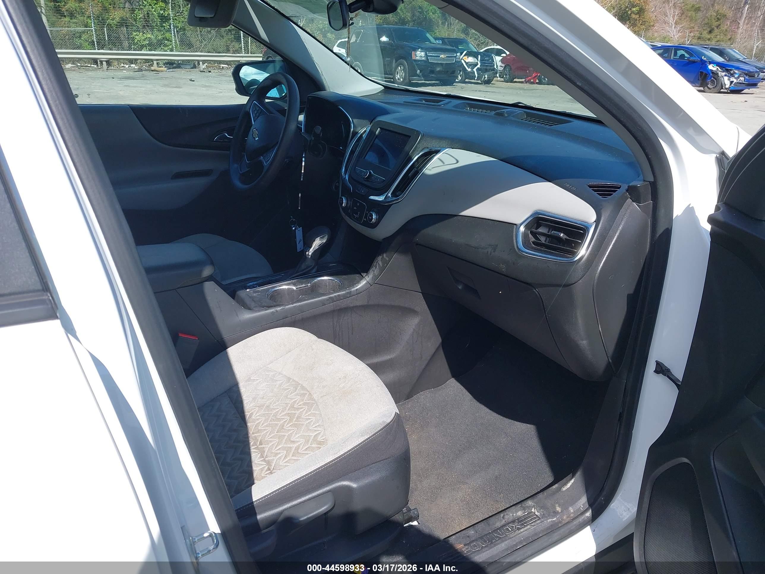 CHEVROLET EQUINOX image 5