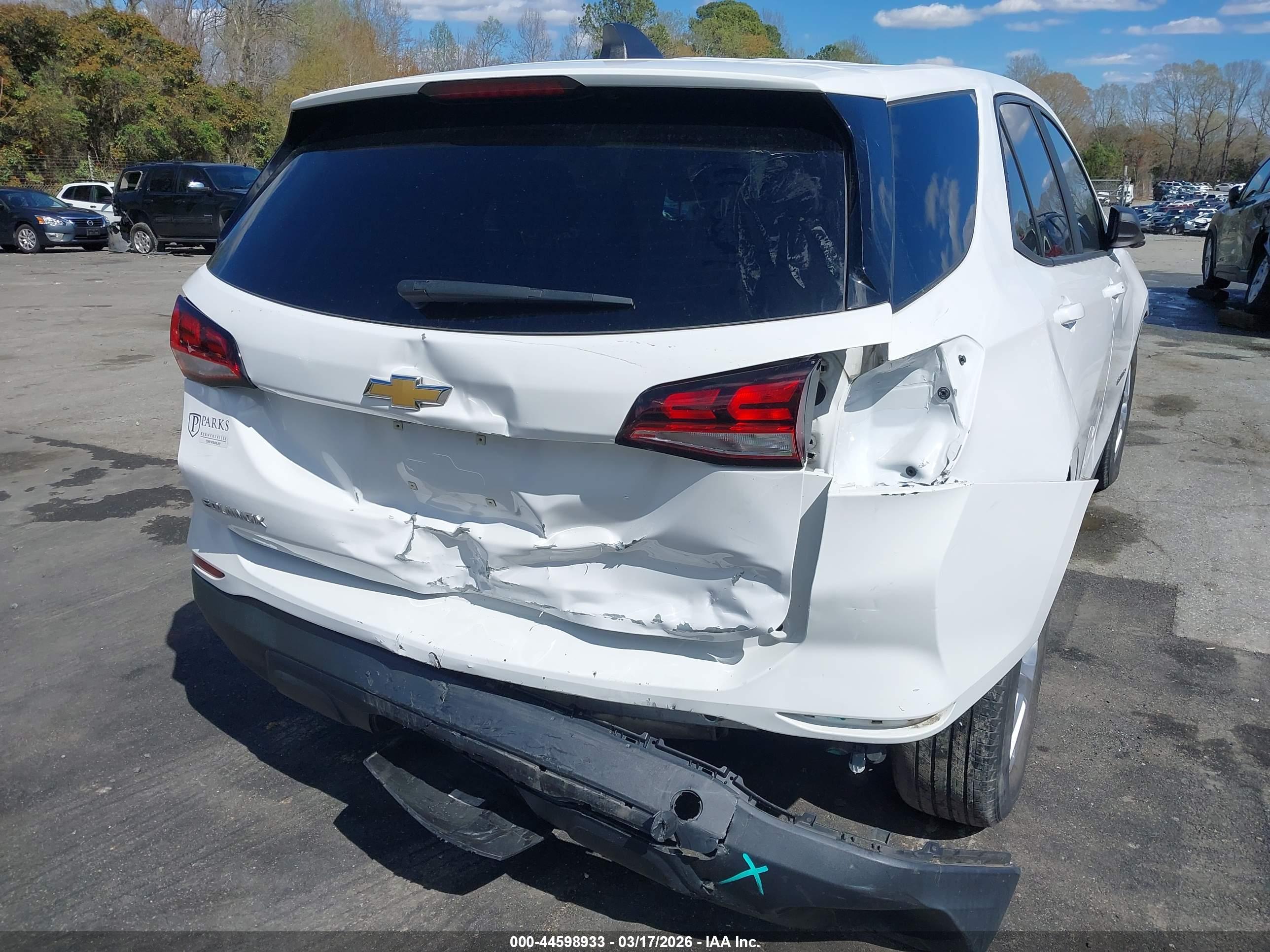 CHEVROLET EQUINOX image 6