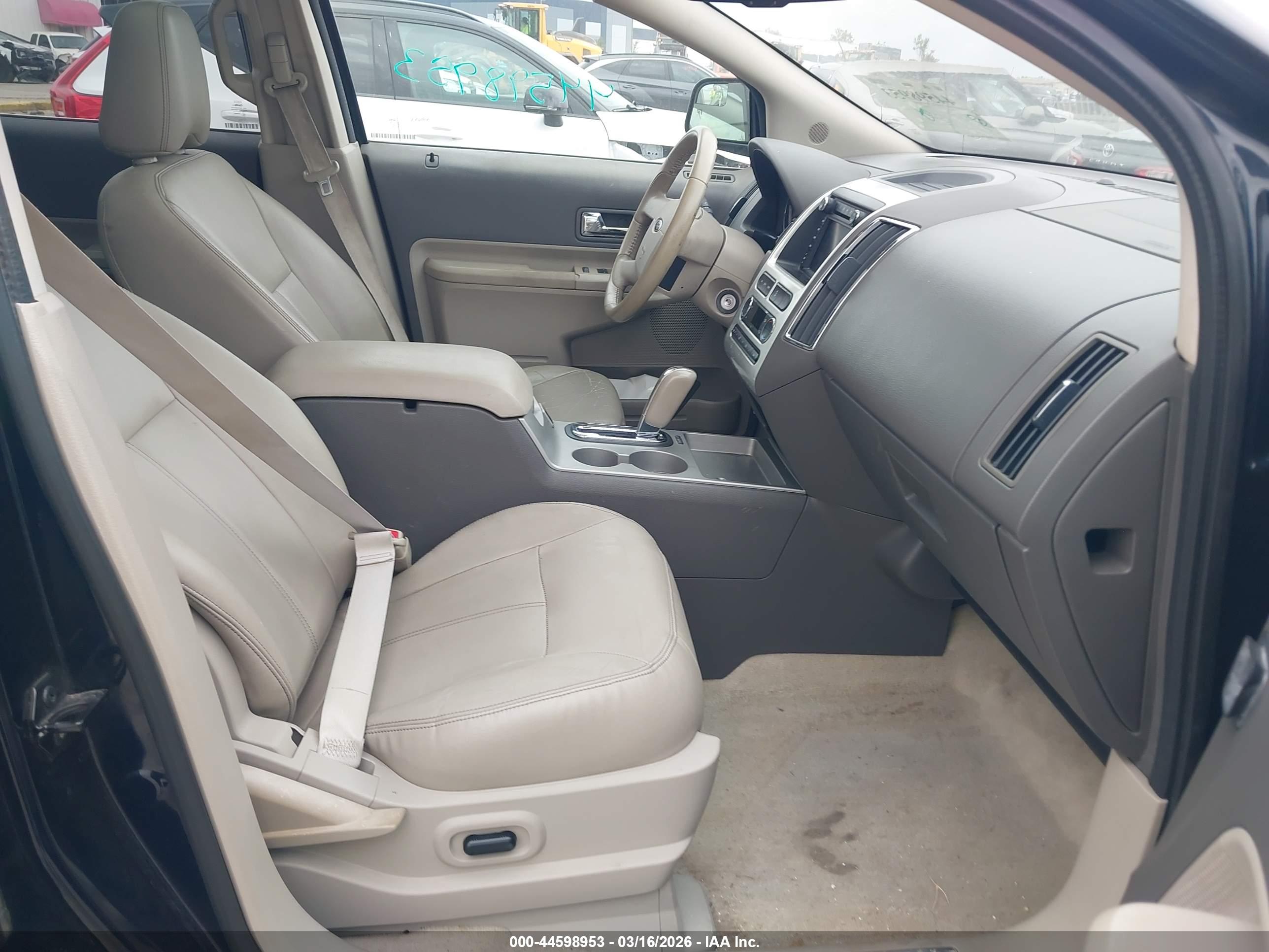 FORD EDGE image 5