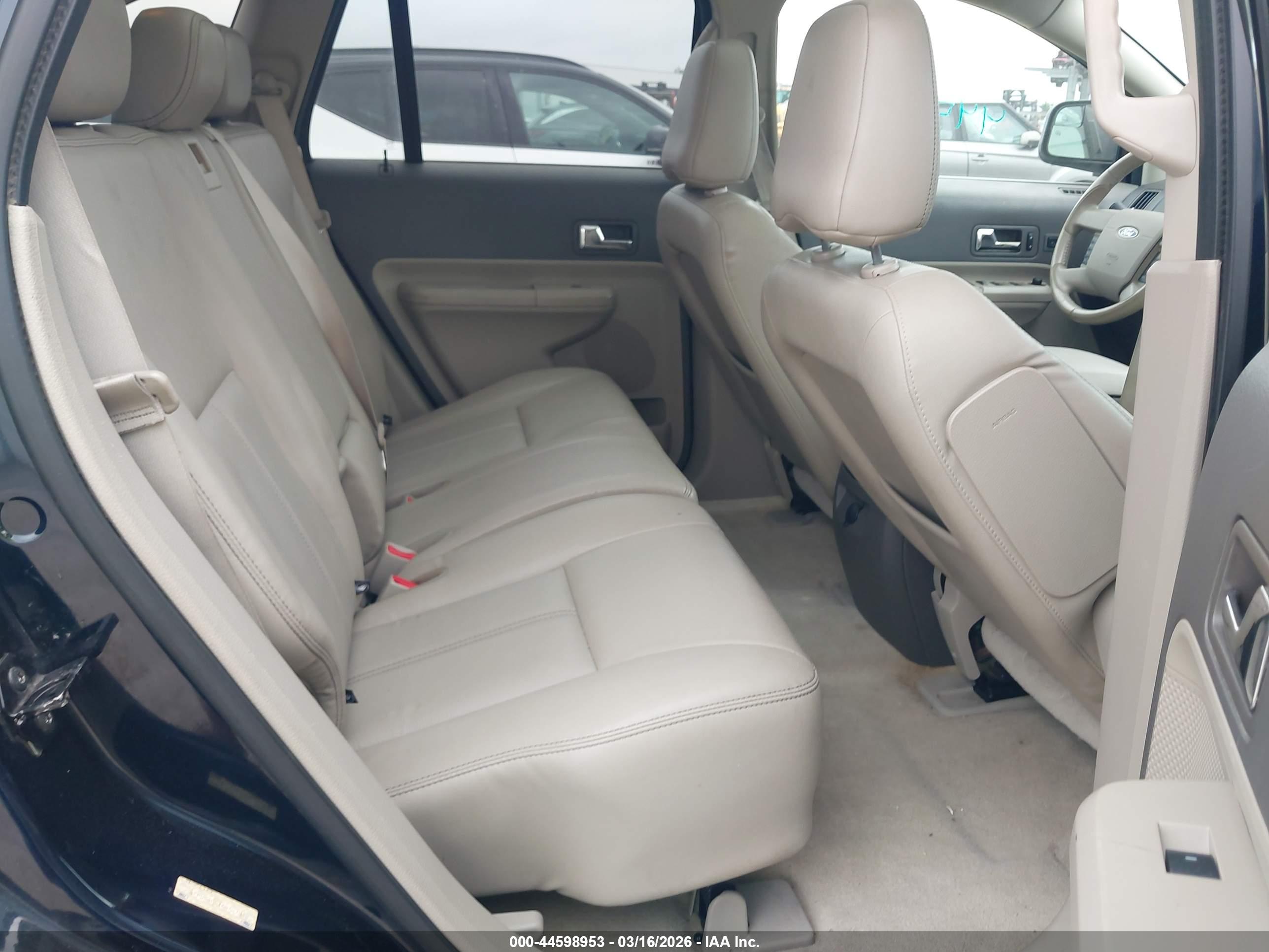 FORD EDGE image 8