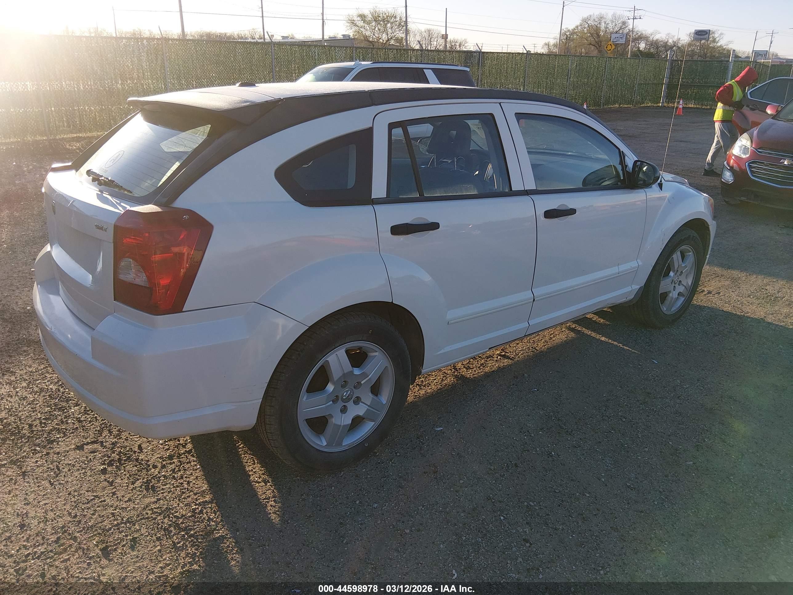 DODGE CALIBER image 4