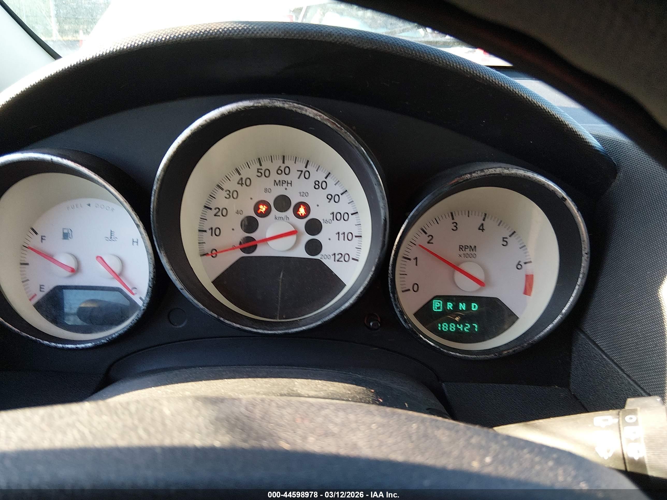 DODGE CALIBER image 7