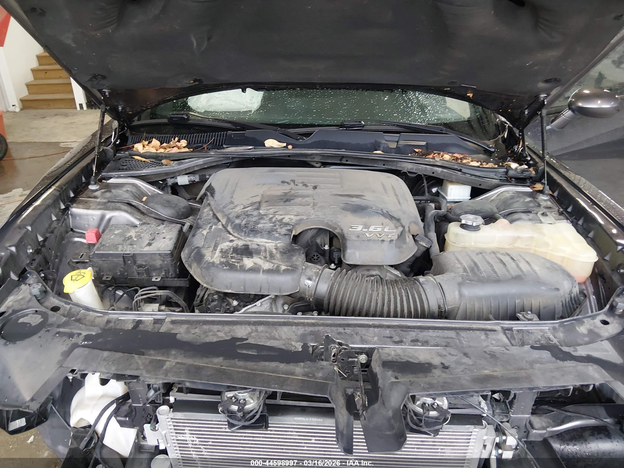 DODGE CHALLENGER image 10