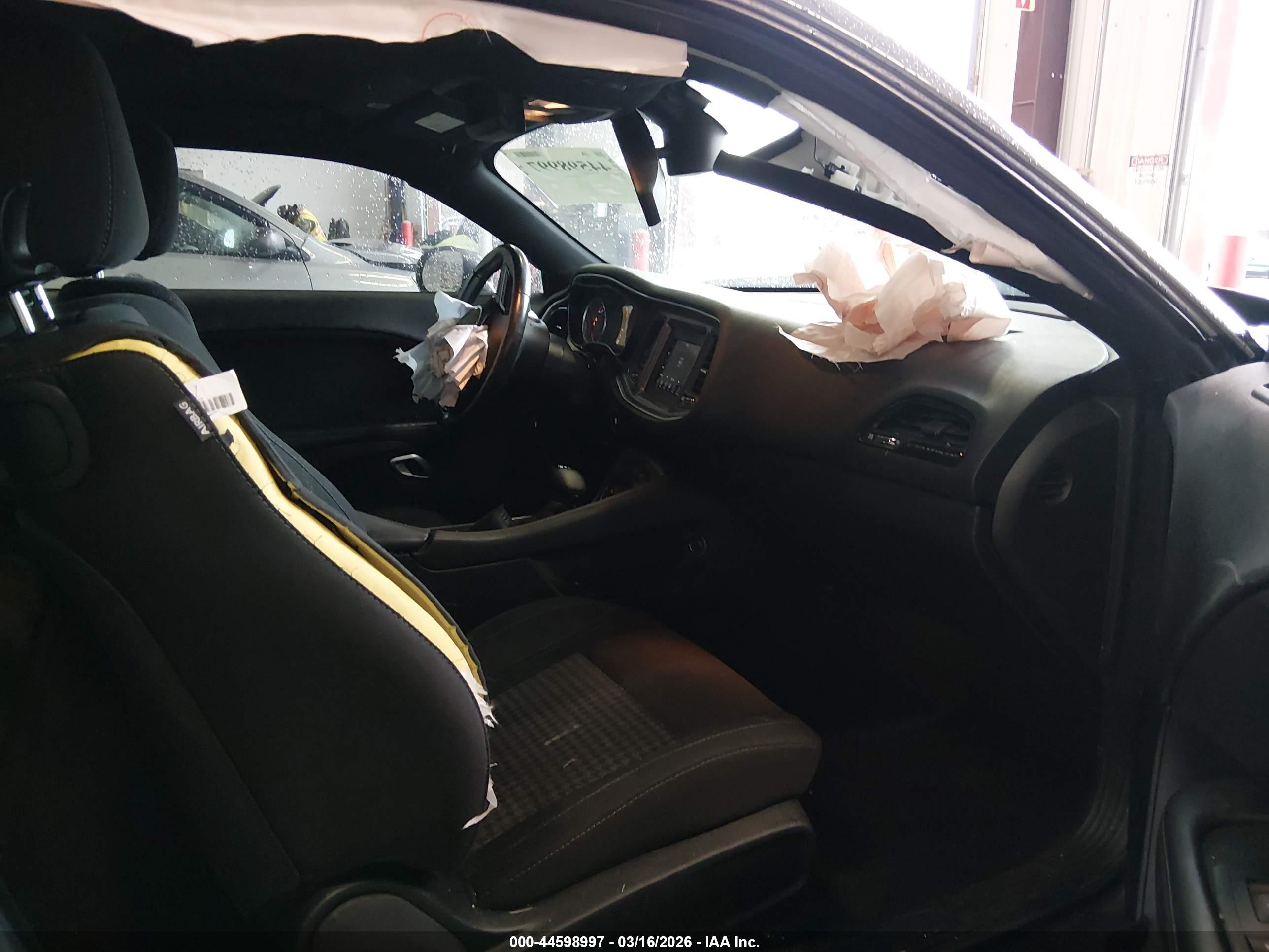 DODGE CHALLENGER image 5