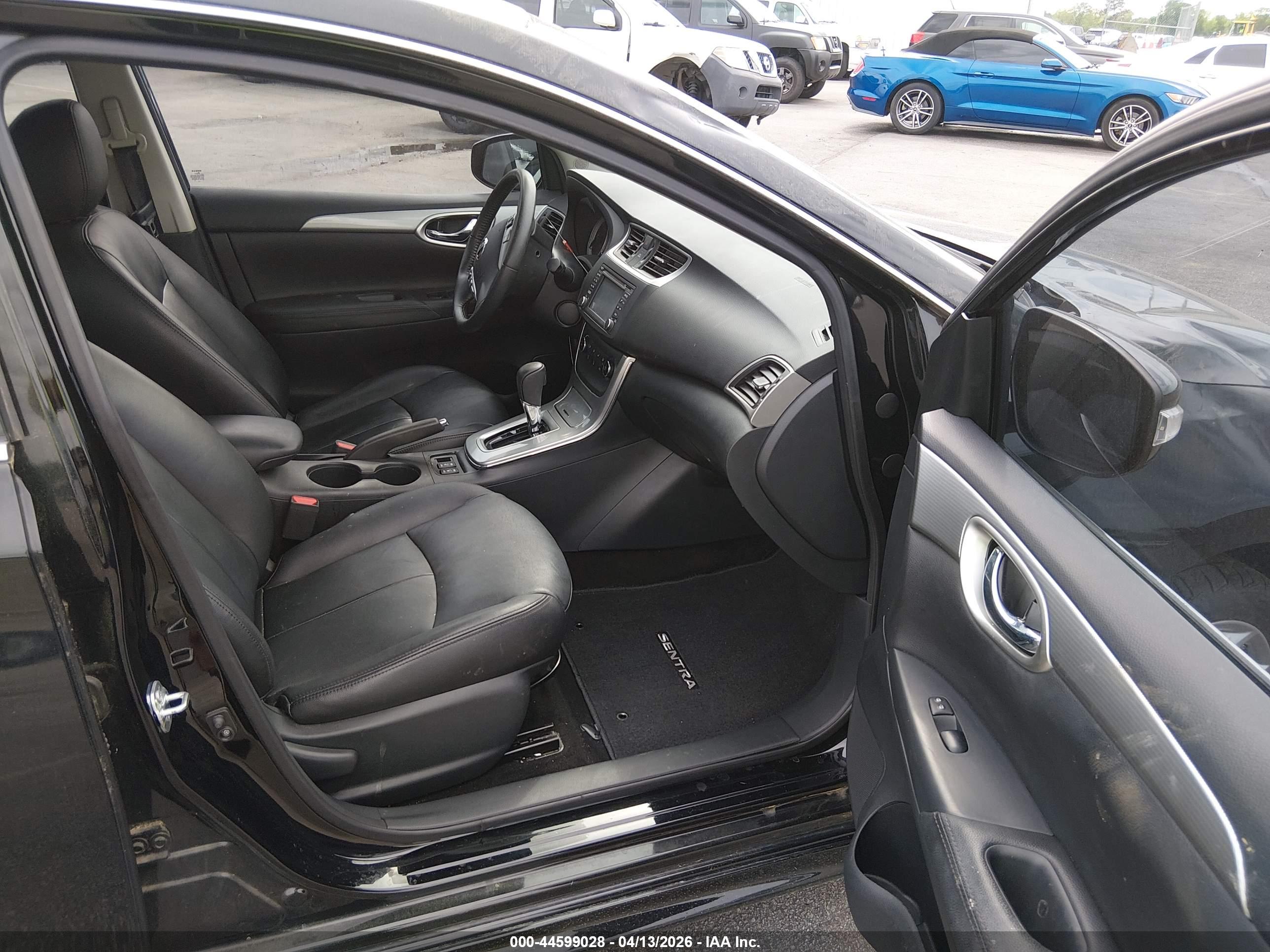 NISSAN SENTRA image 5