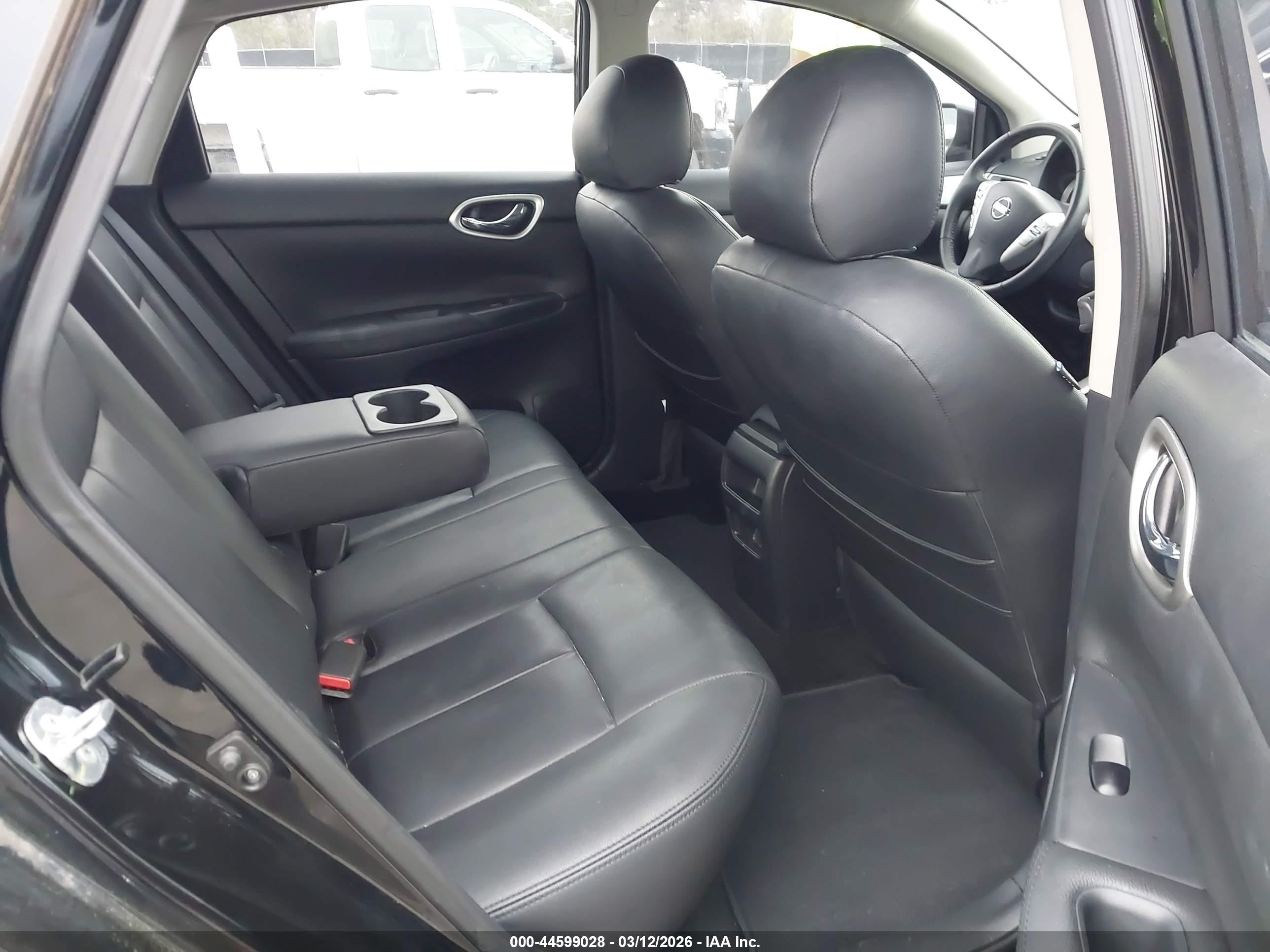 NISSAN SENTRA image 8