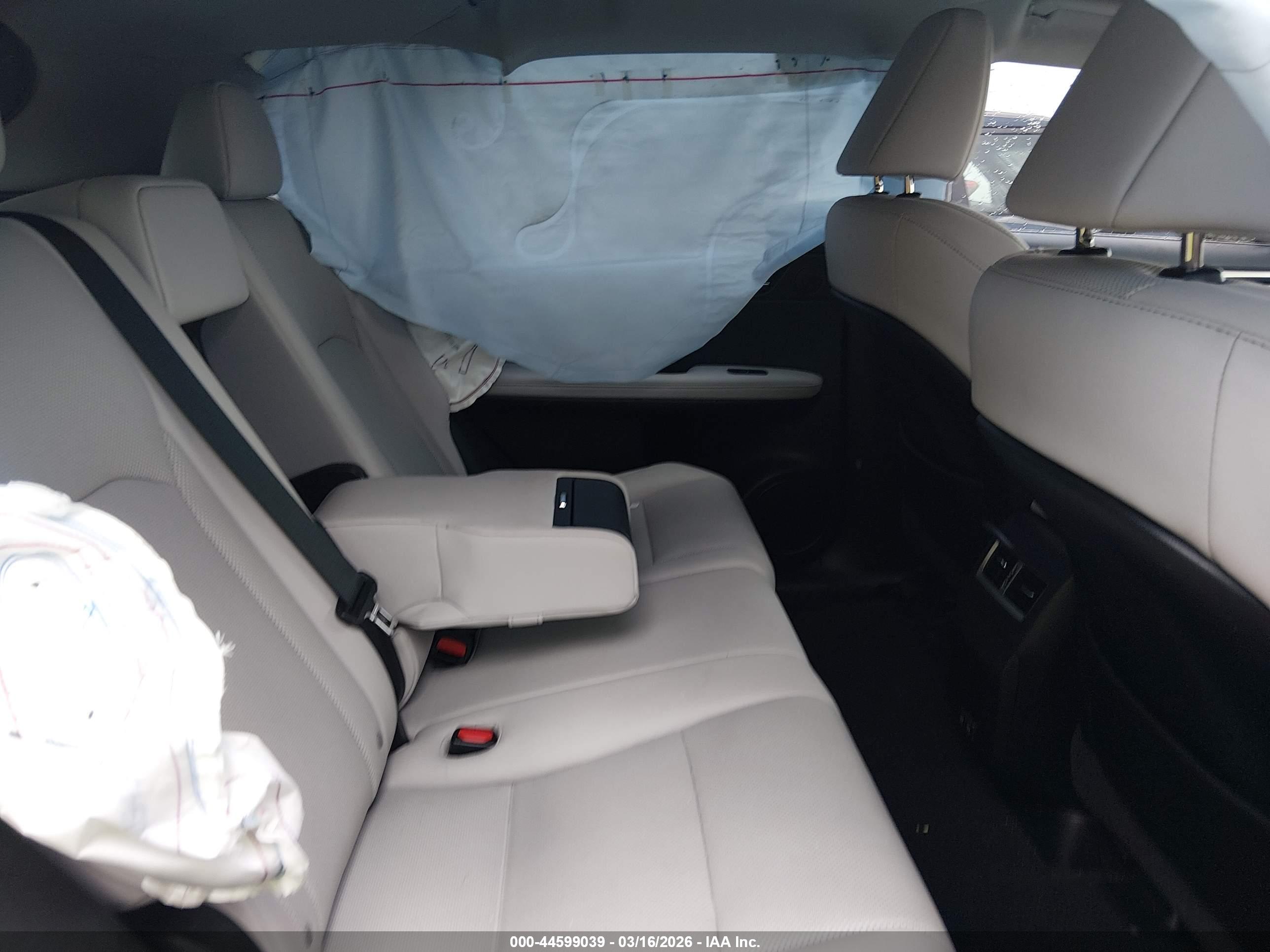 LEXUS RX image 8