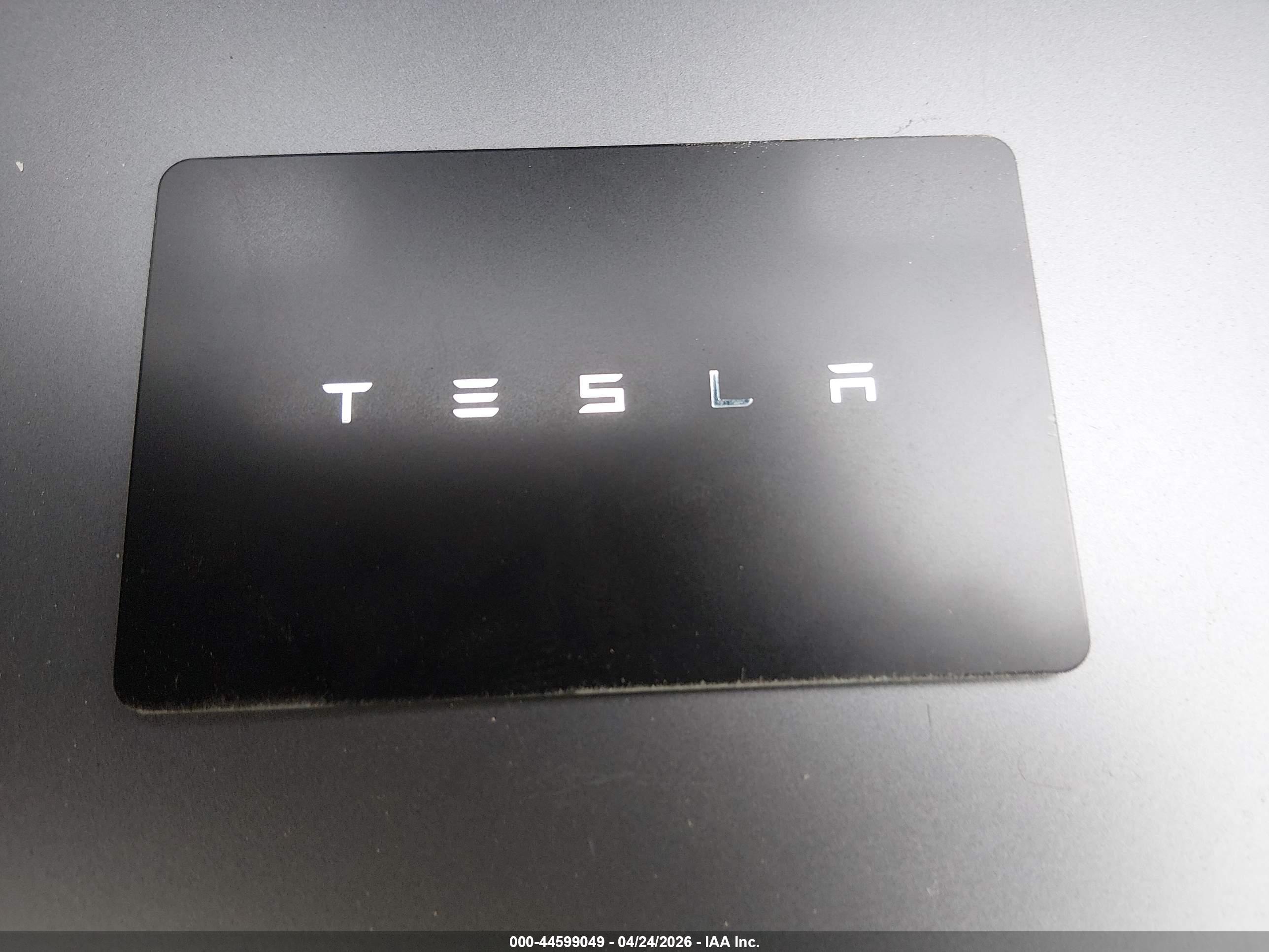 TESLA MODEL image 11