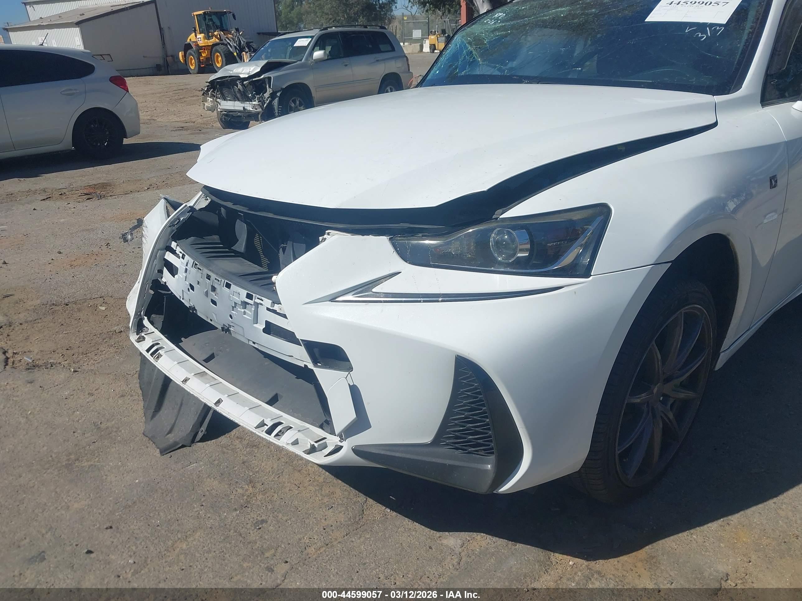 LEXUS IS image 6