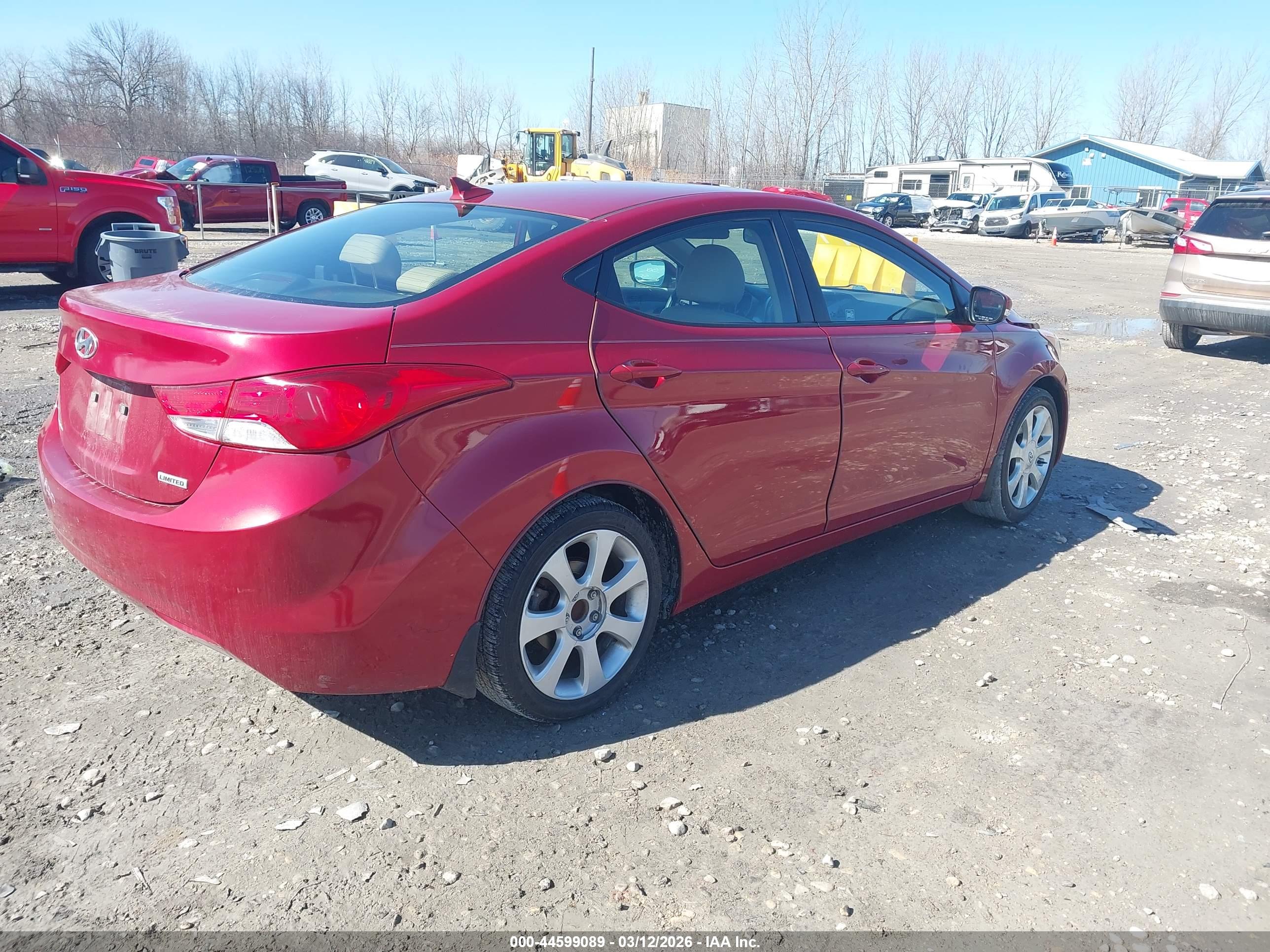 HYUNDAI ELANTRA image 4