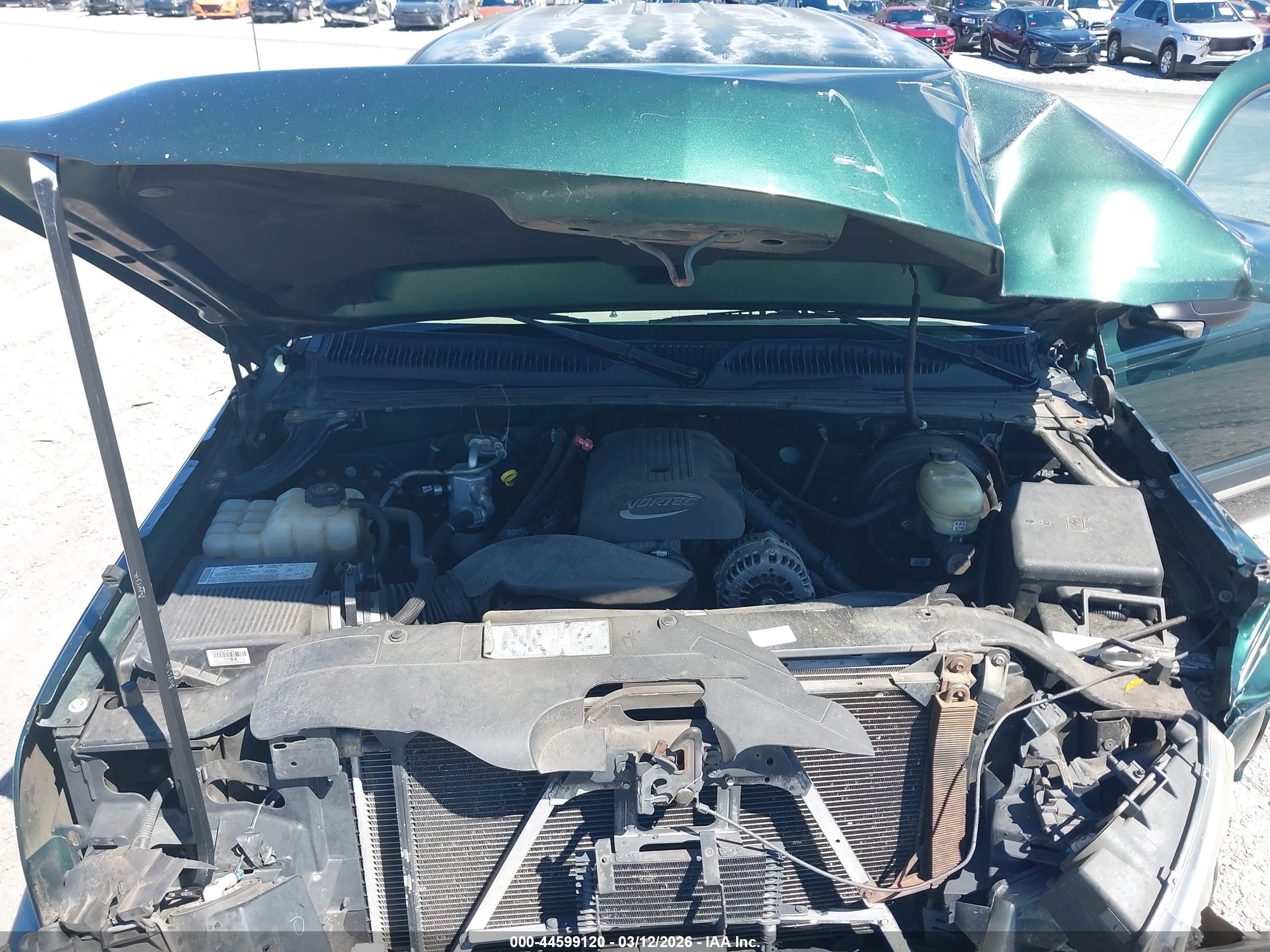 CHEVROLET SILVERADO image 10