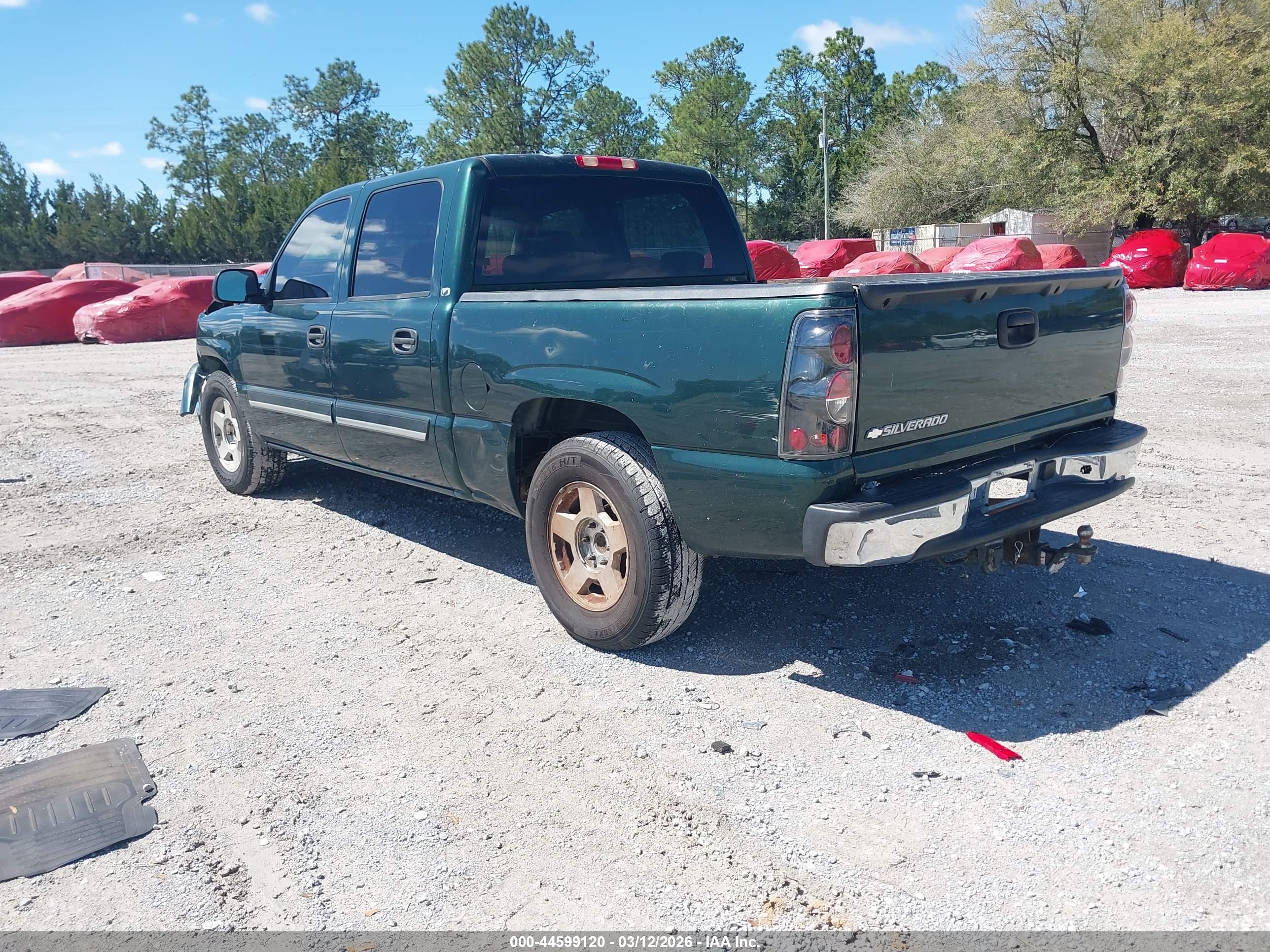 CHEVROLET SILVERADO image 3