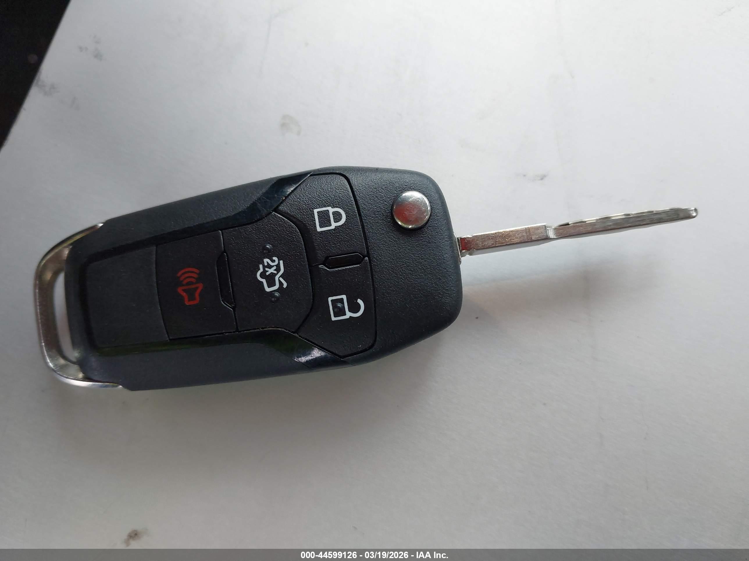 FORD FUSION image 11