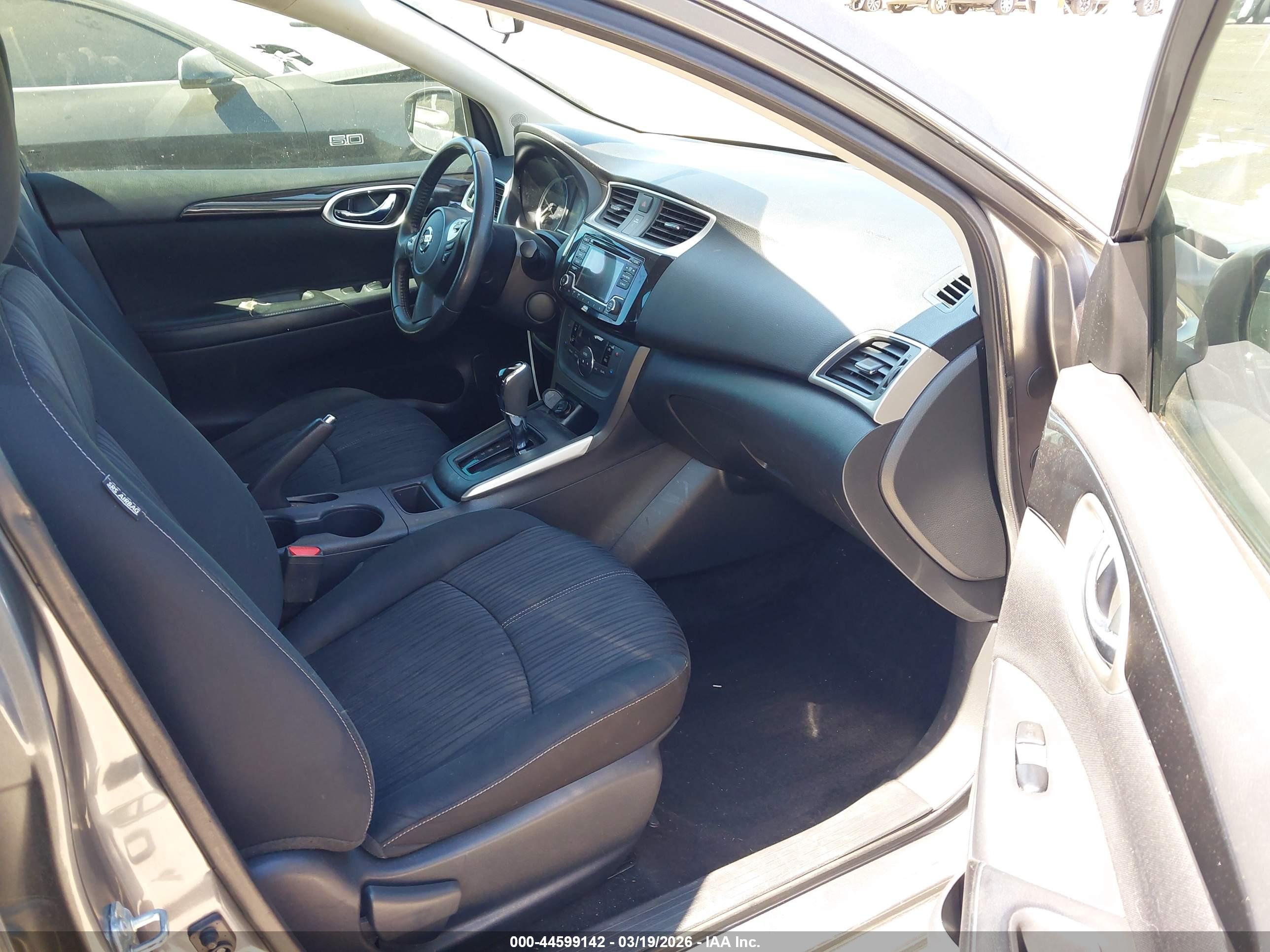 NISSAN SENTRA image 5