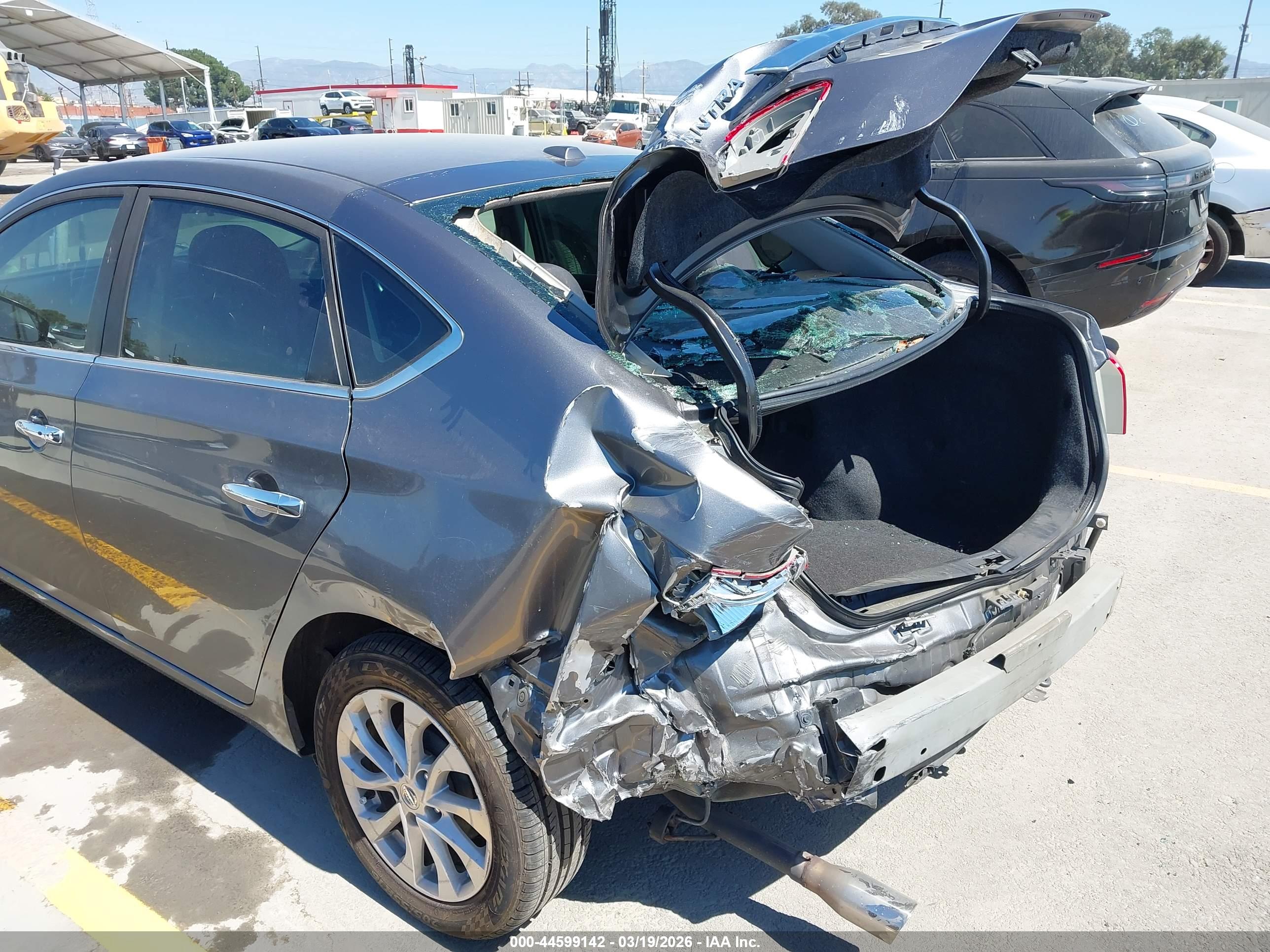 NISSAN SENTRA image 6