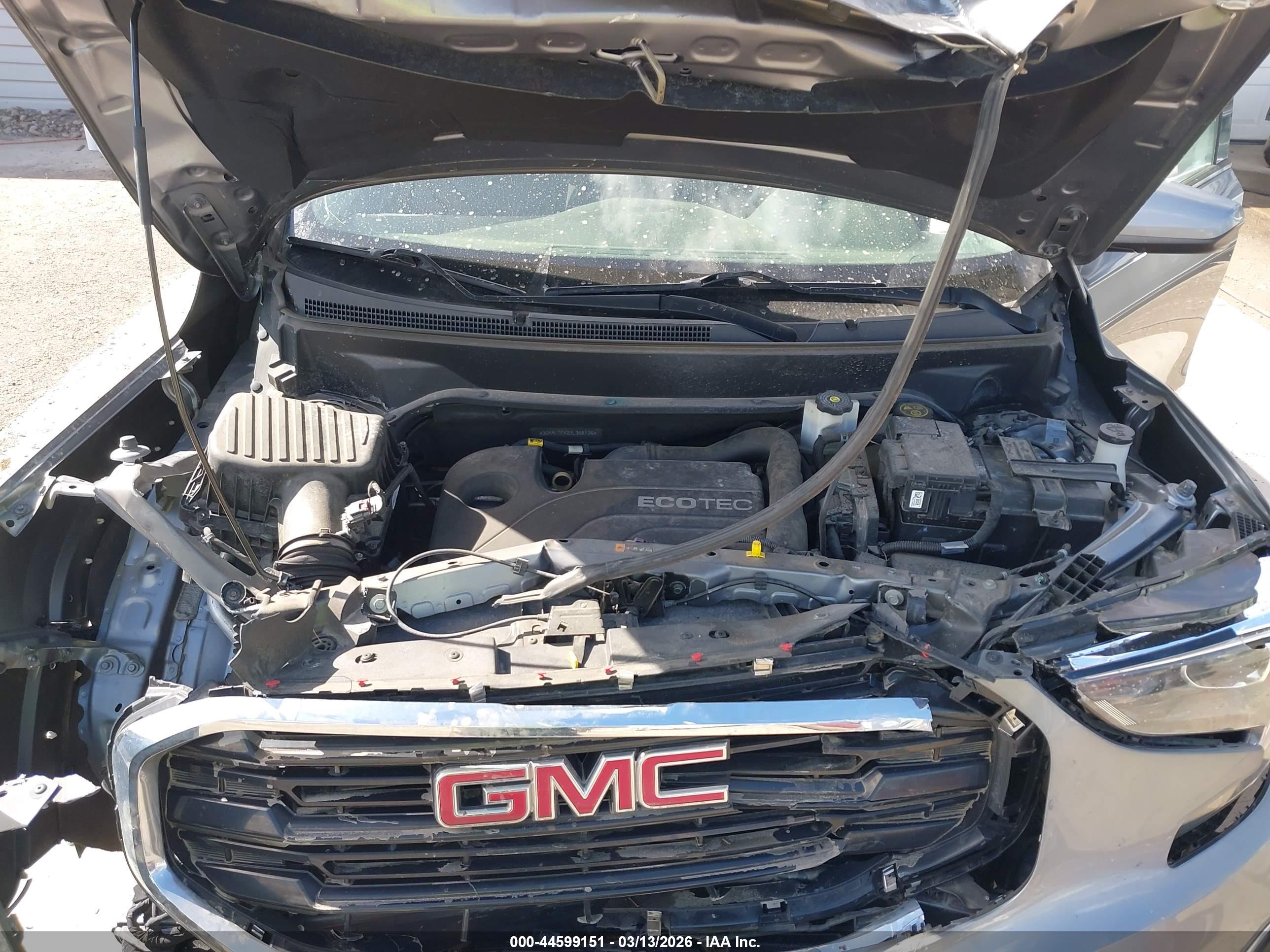 GMC TERRAIN image 10
