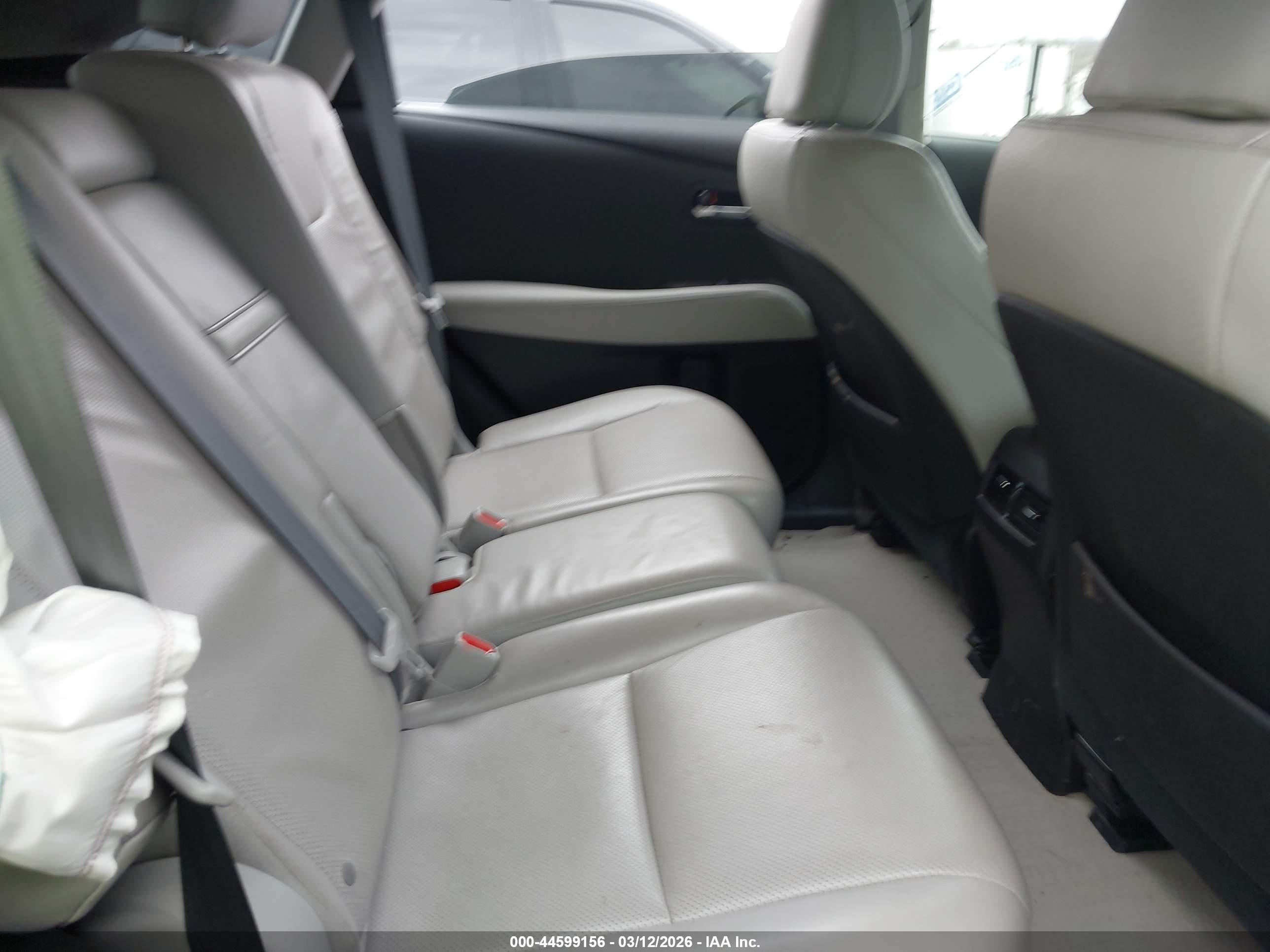LEXUS RX image 8