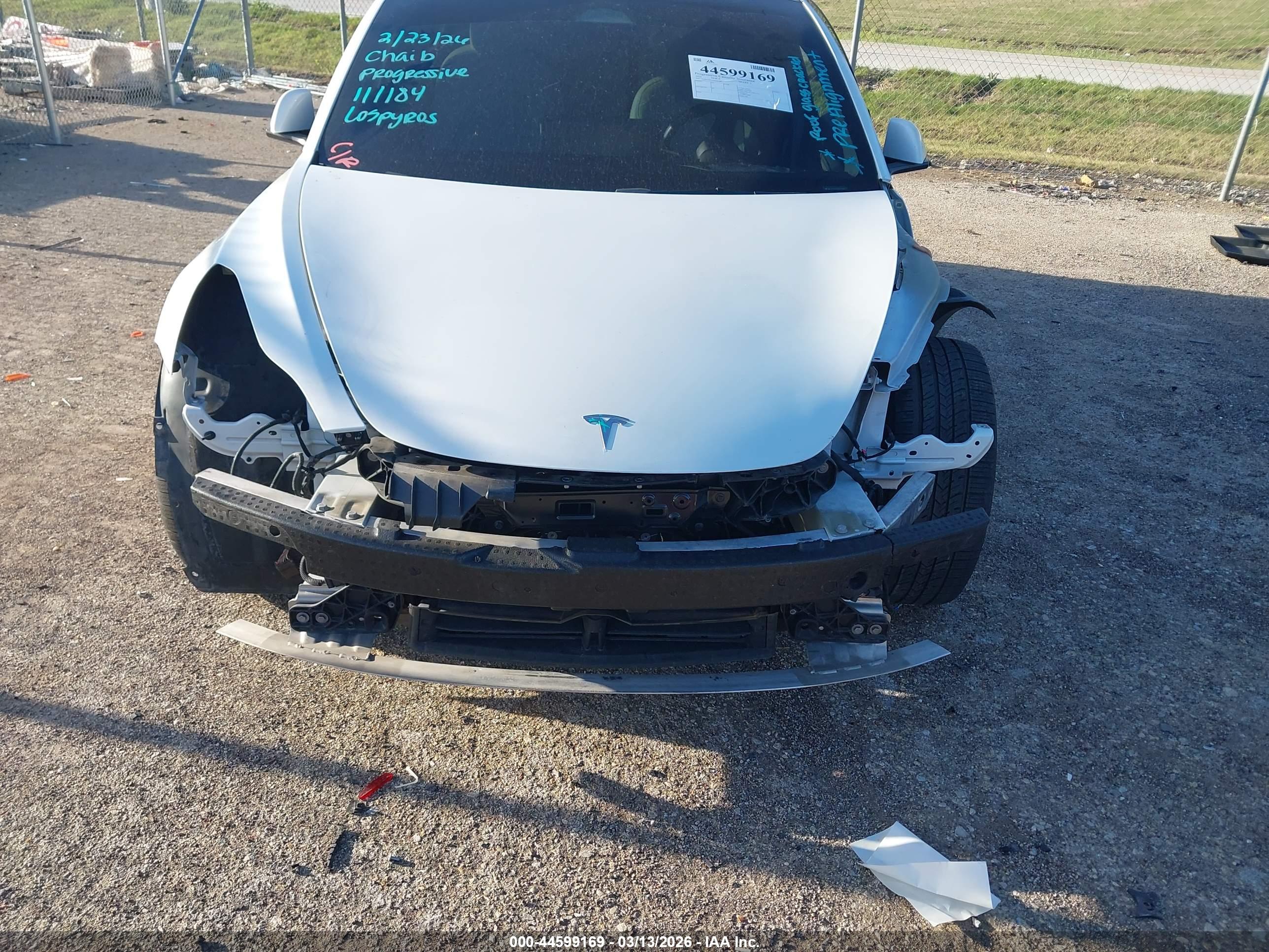 TESLA MODEL image 6