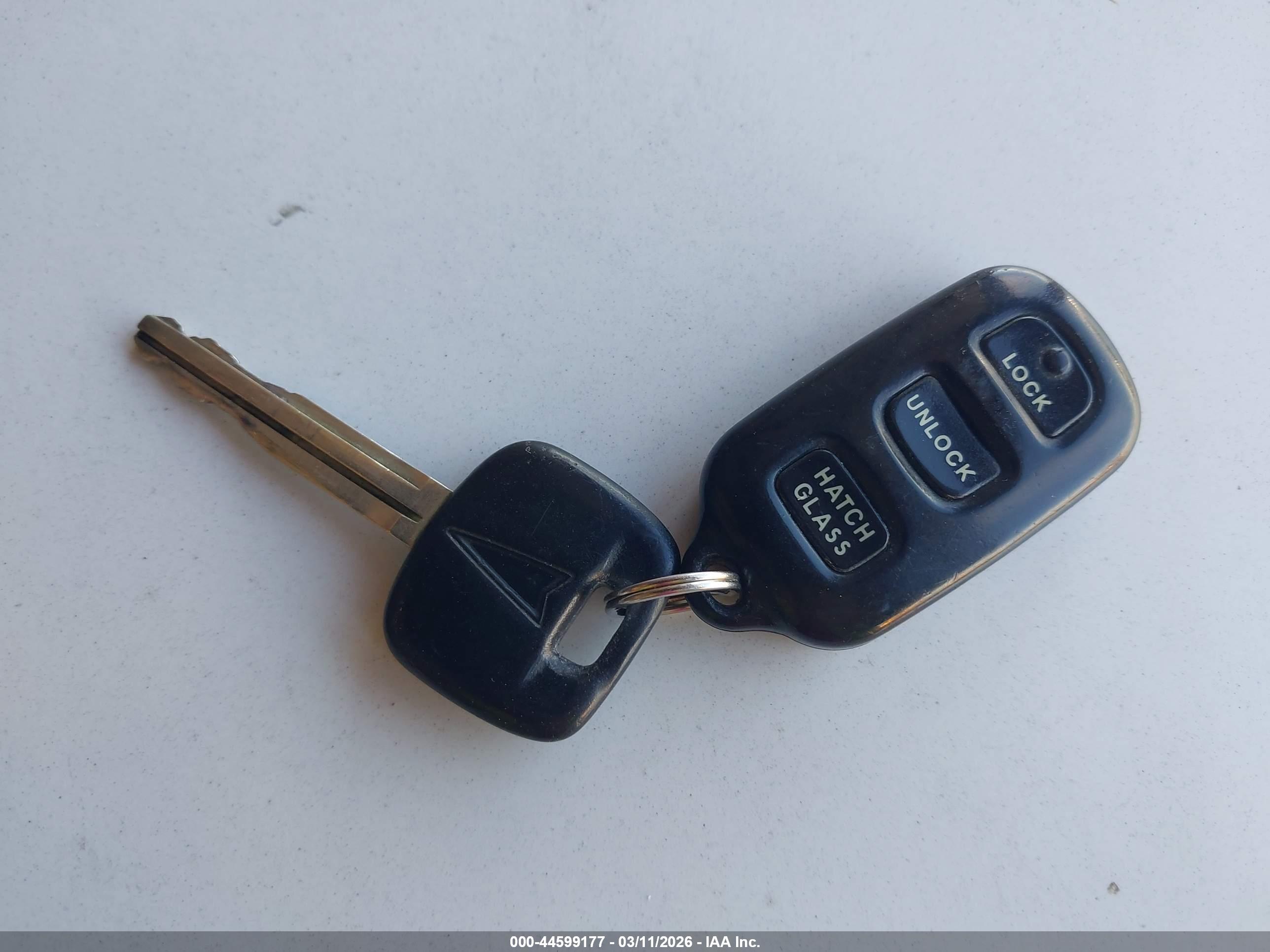 PONTIAC VIBE image 11