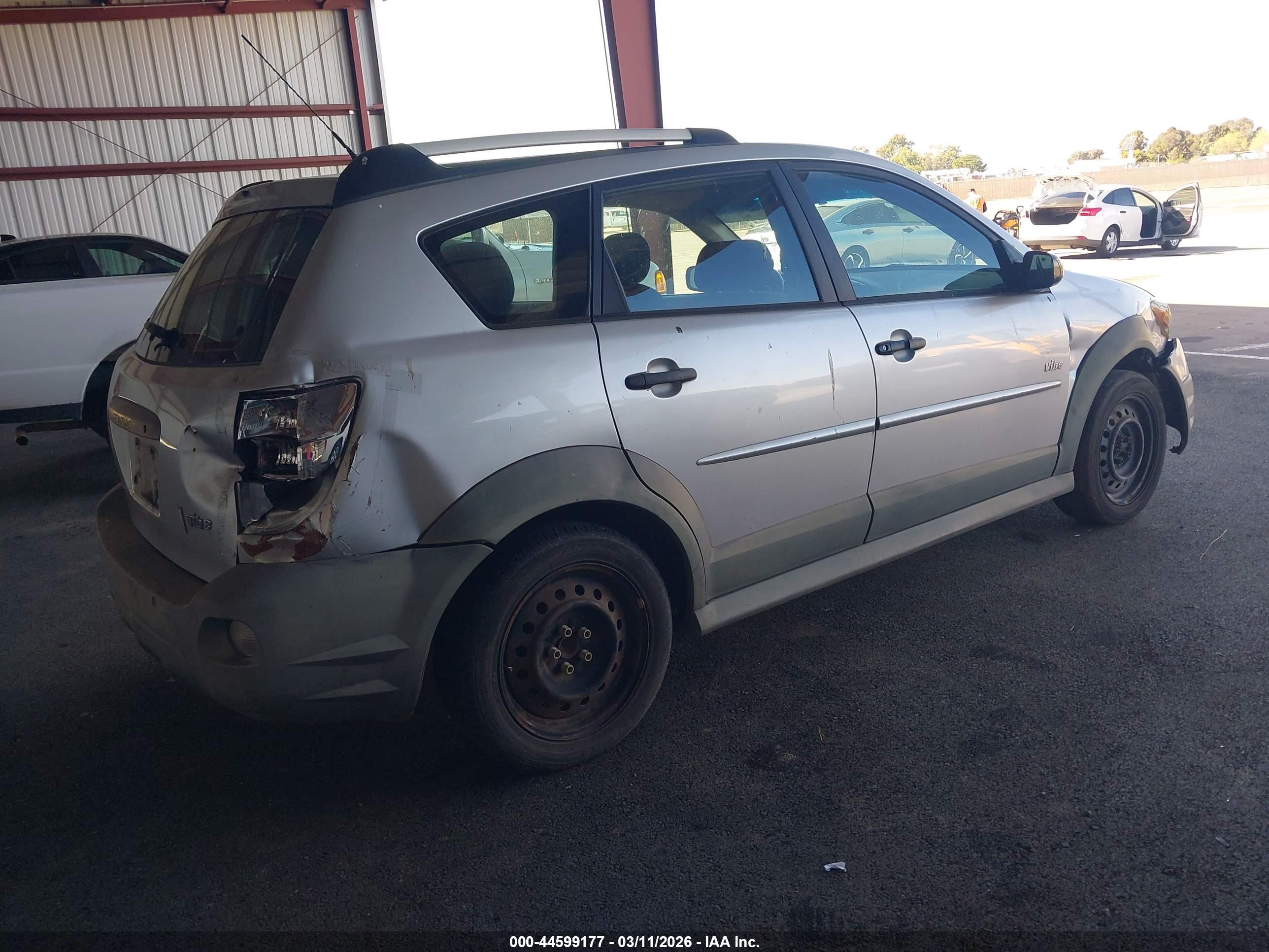 PONTIAC VIBE image 4