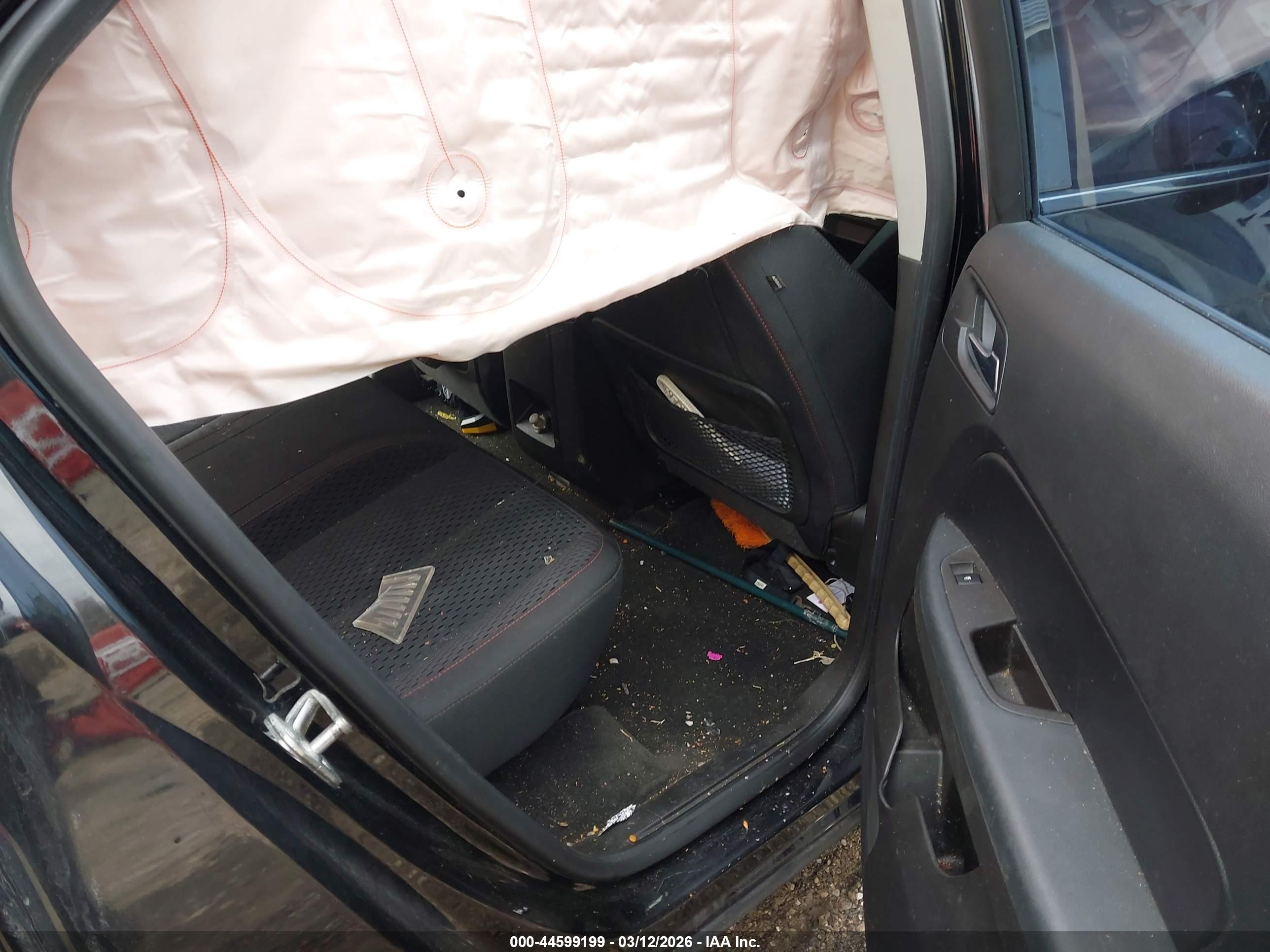 CHEVROLET EQUINOX image 8