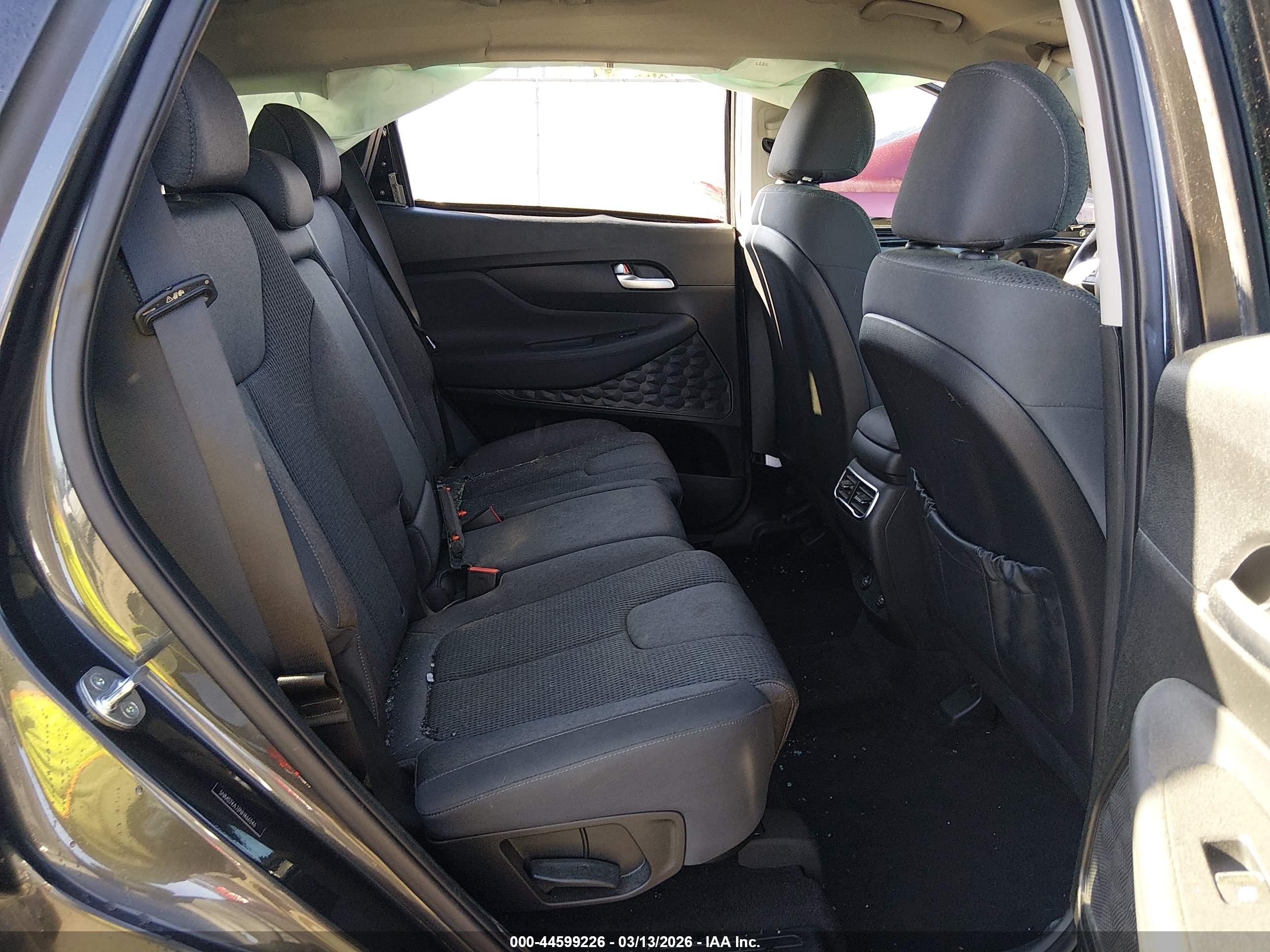 HYUNDAI SANTA image 8