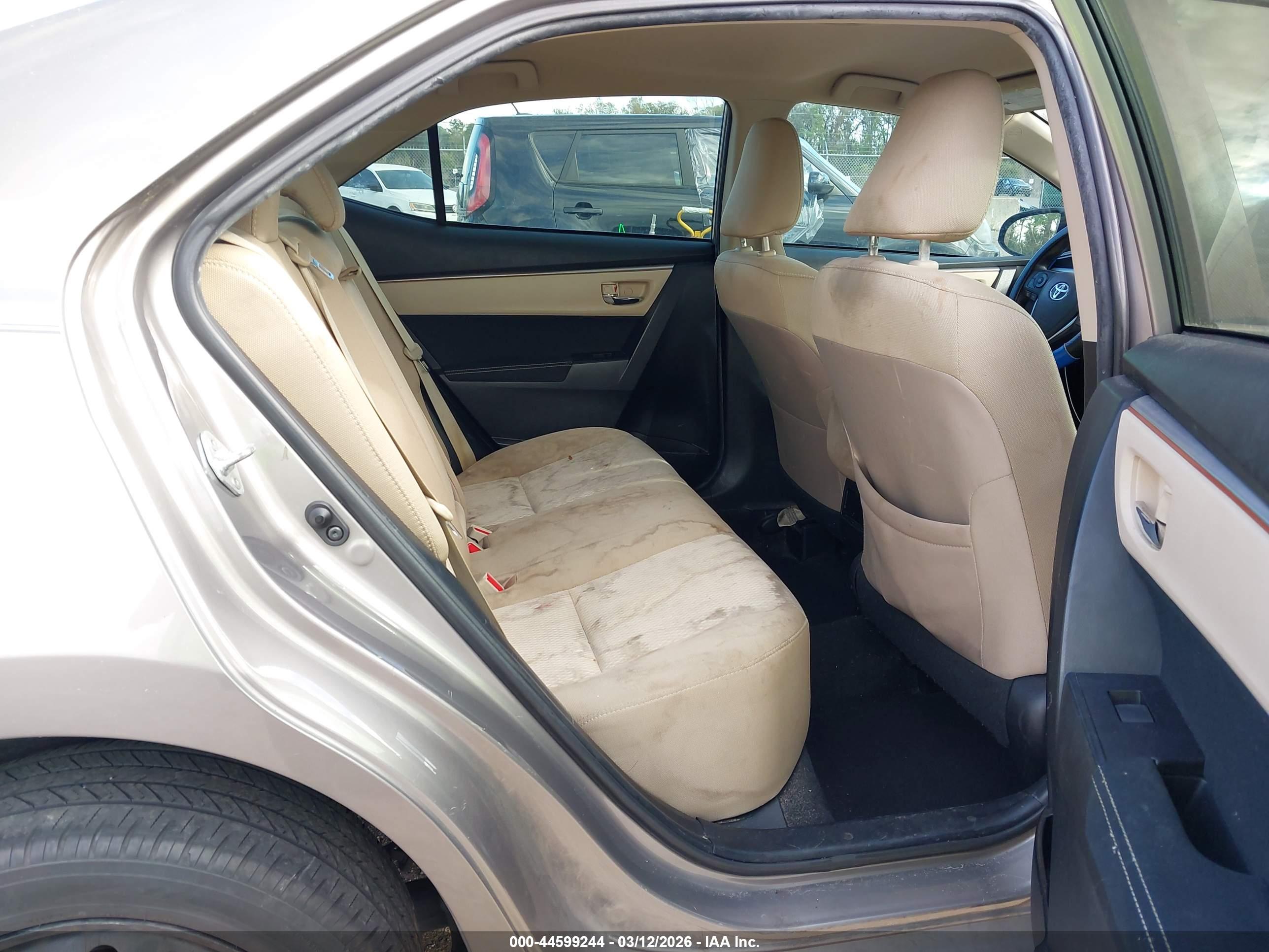 TOYOTA COROLLA image 8