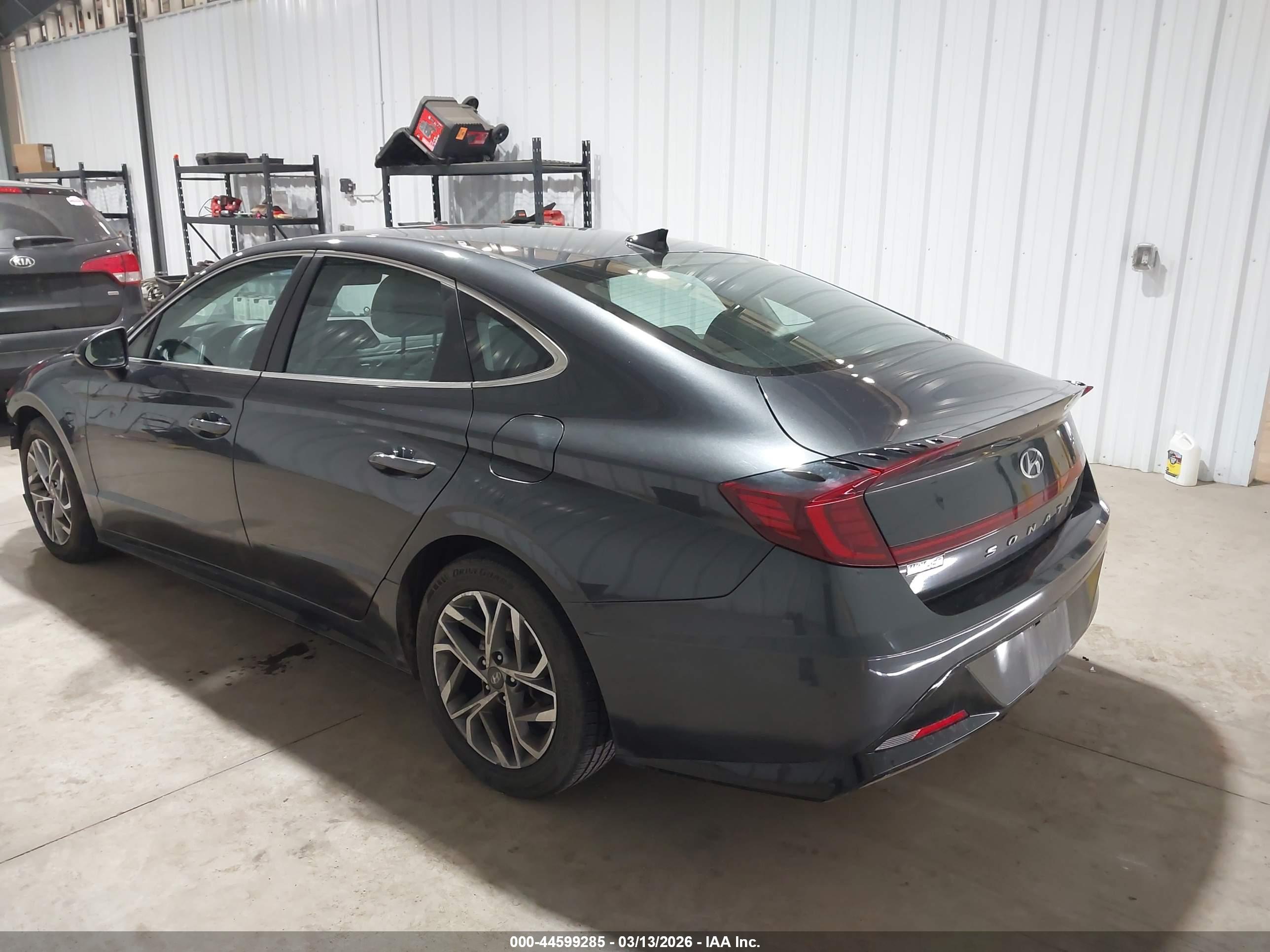HYUNDAI SONATA image 3