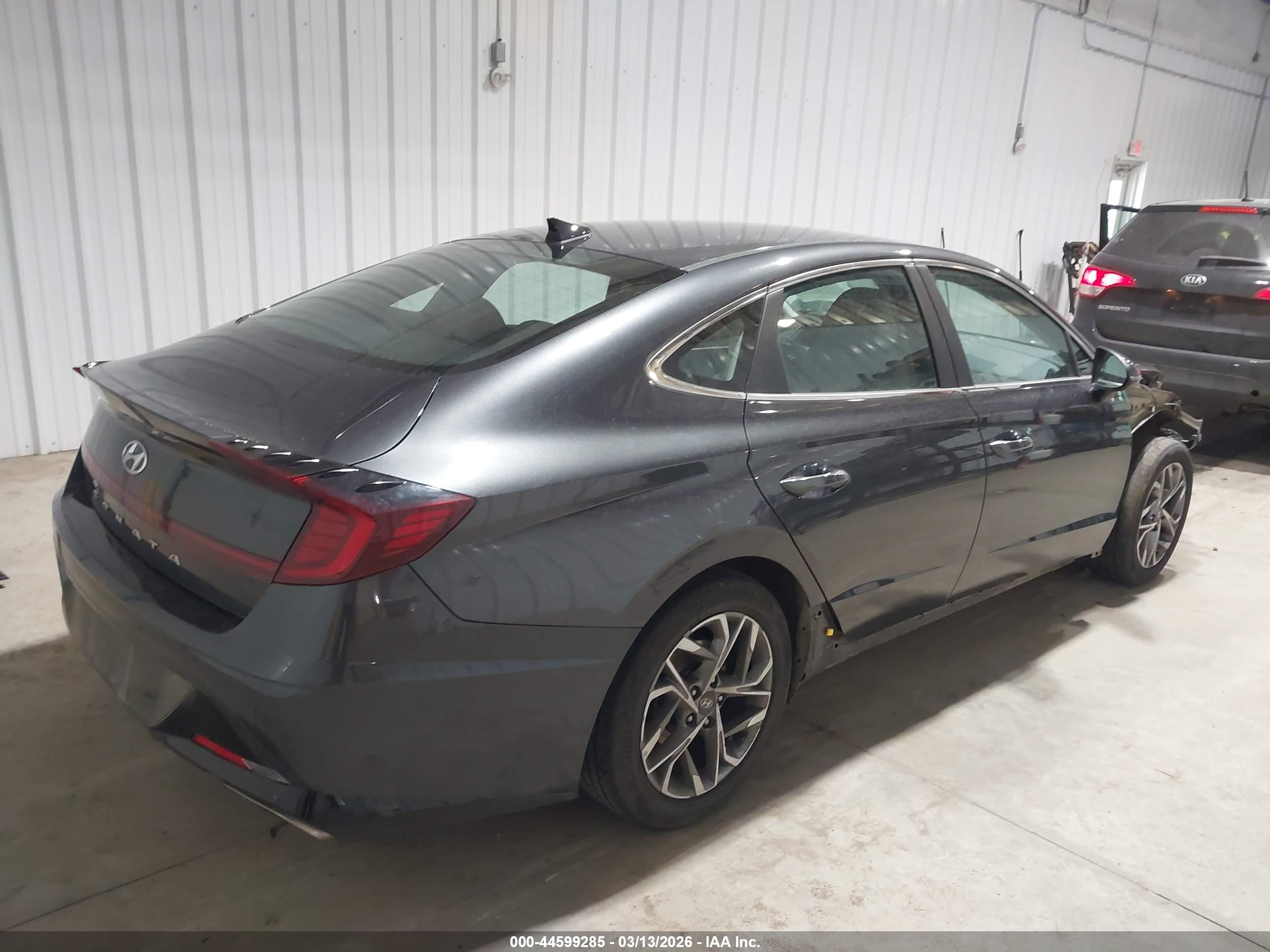 HYUNDAI SONATA image 4