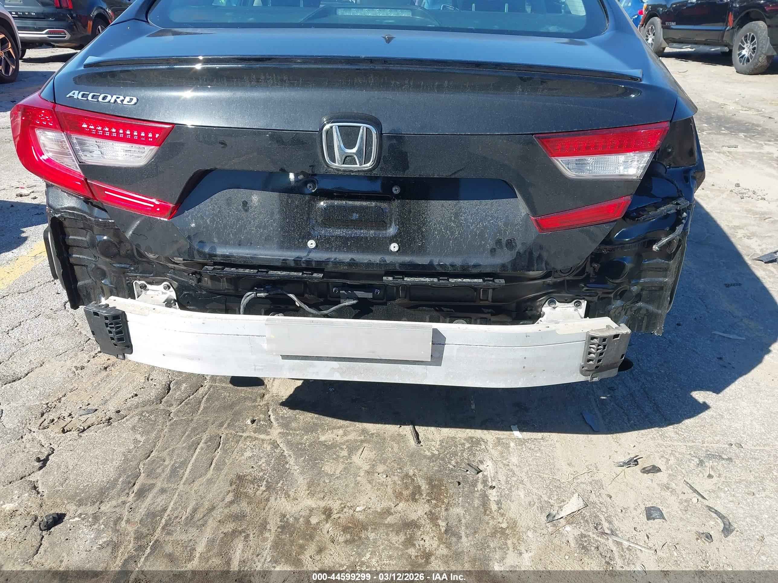 HONDA ACCORD image 6