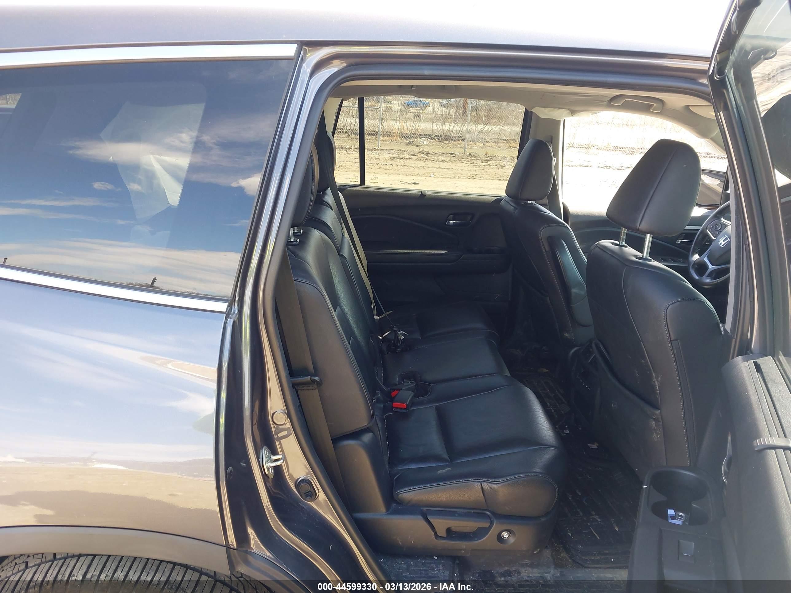 HONDA PILOT image 8