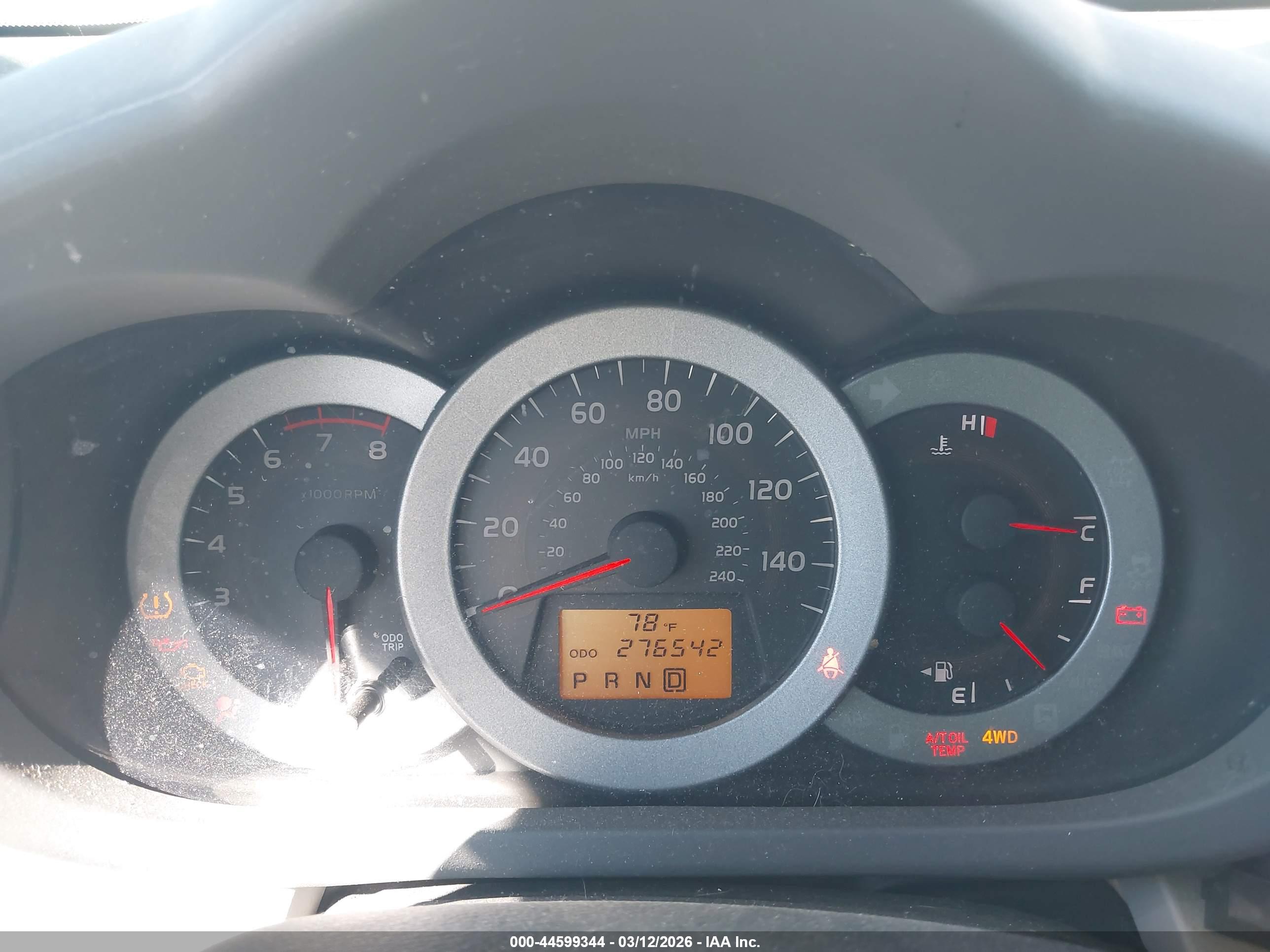TOYOTA RAV4 image 7