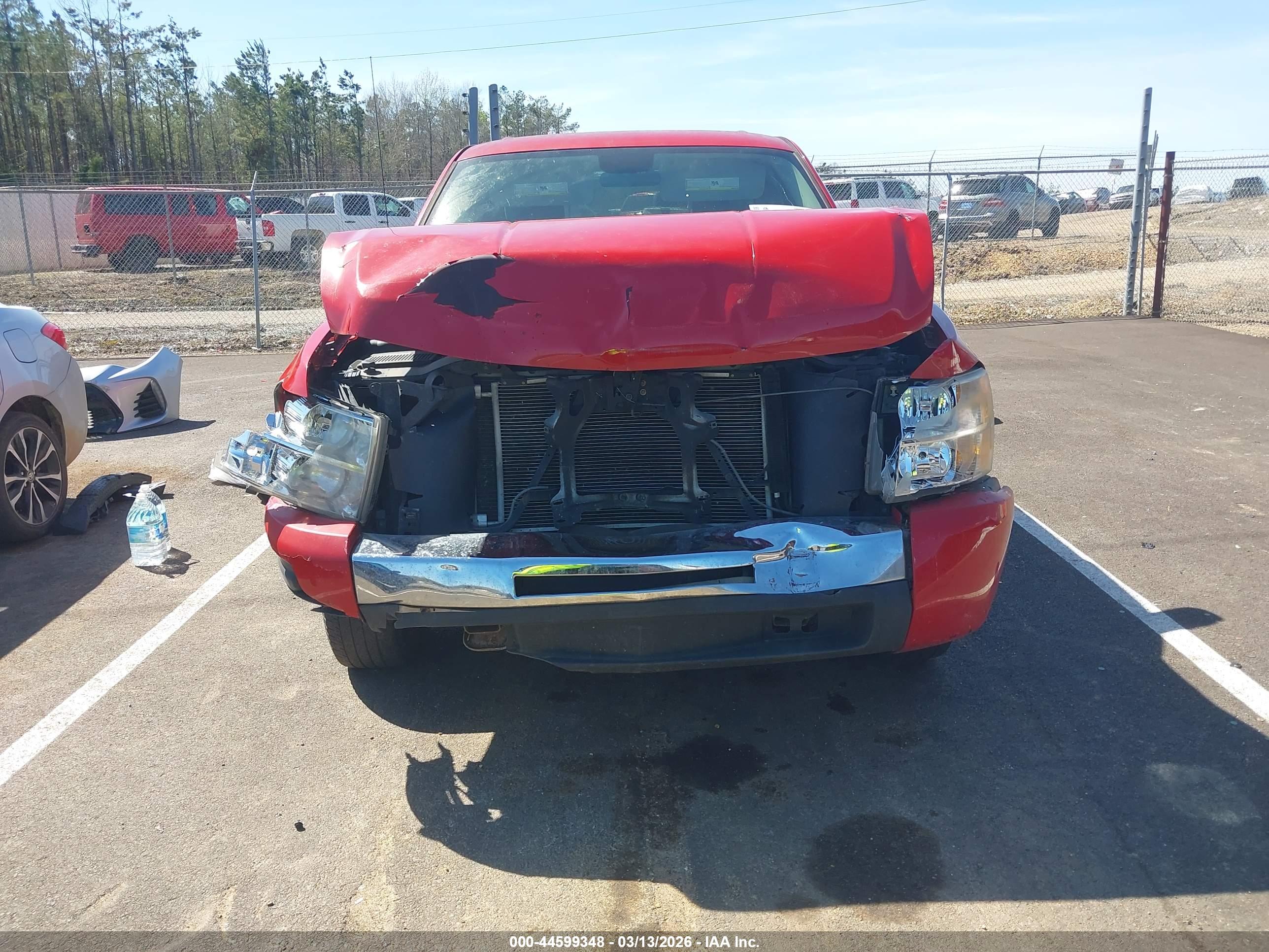 CHEVROLET SILVERADO image 6