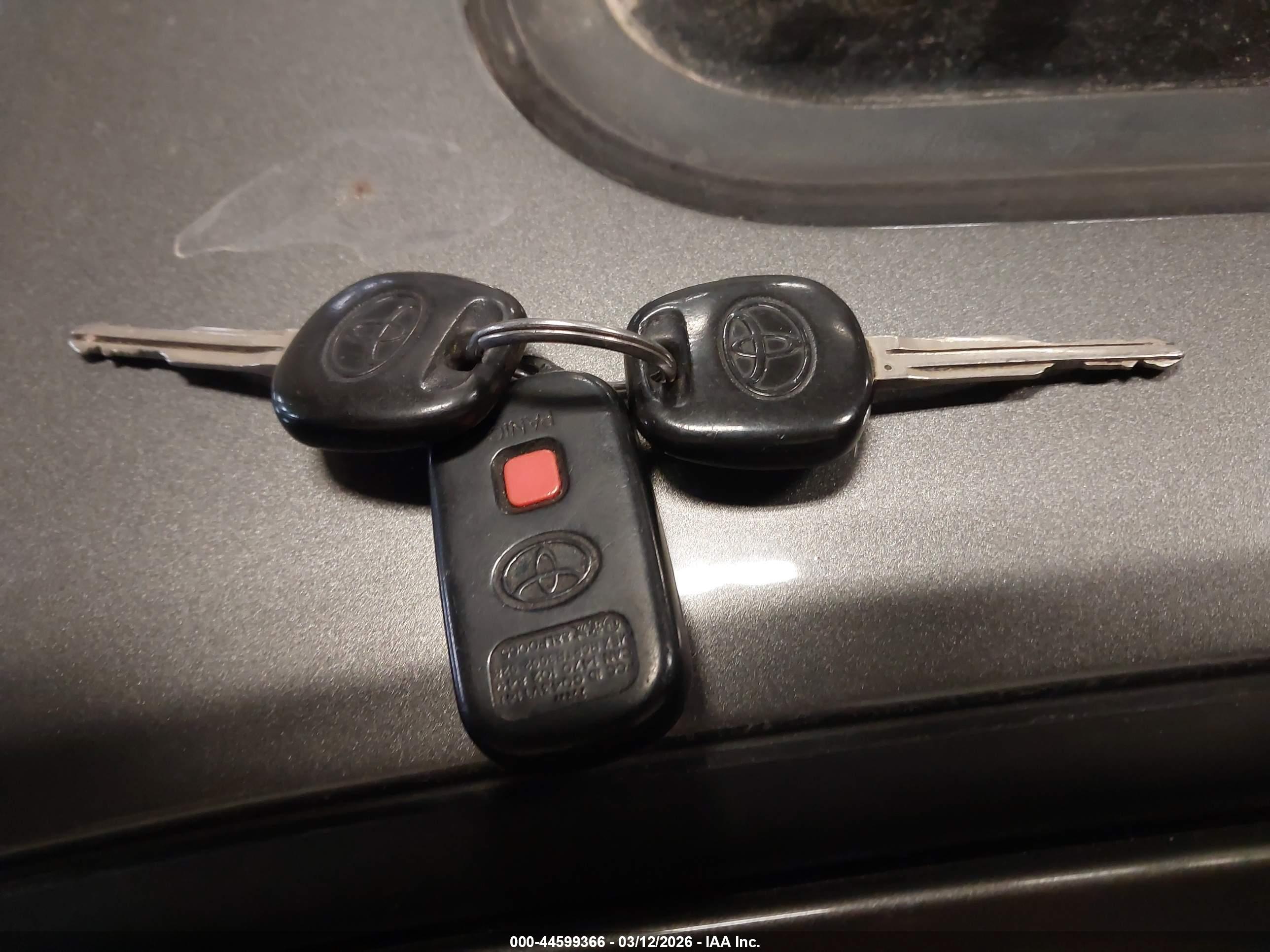 TOYOTA MATRIX image 11