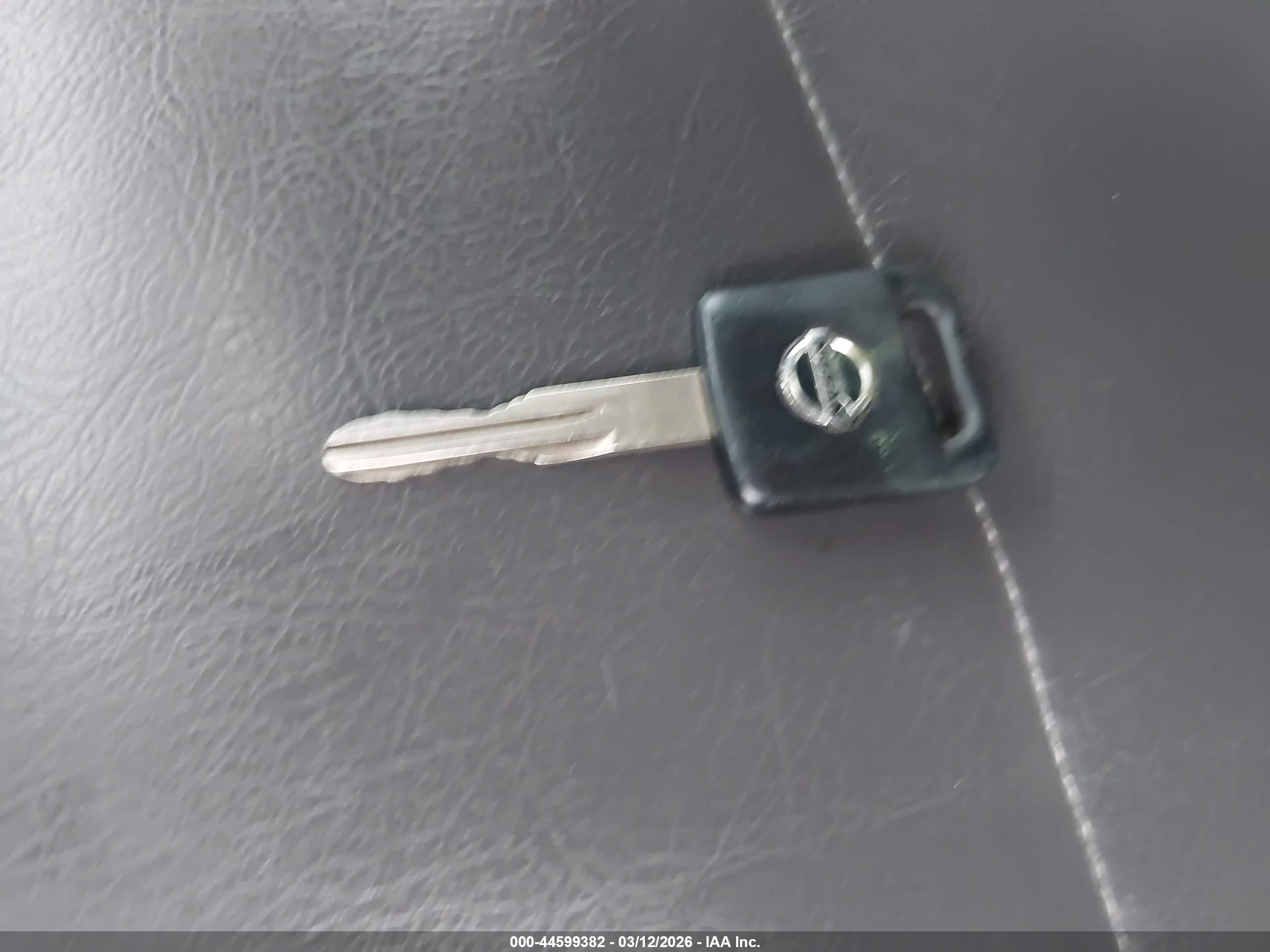 NISSAN TITAN image 11