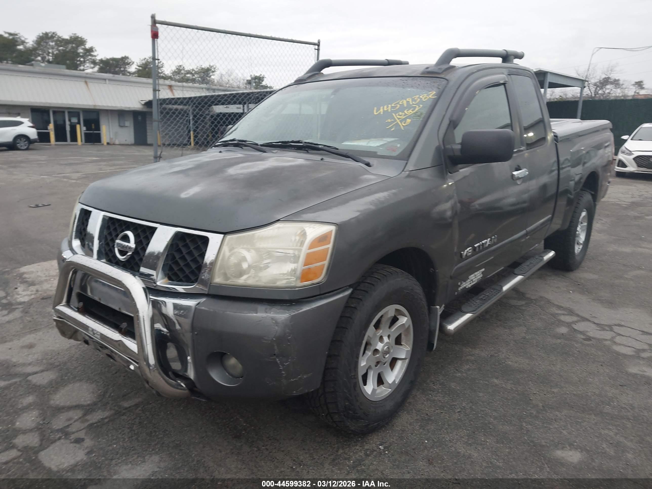 NISSAN TITAN image 2