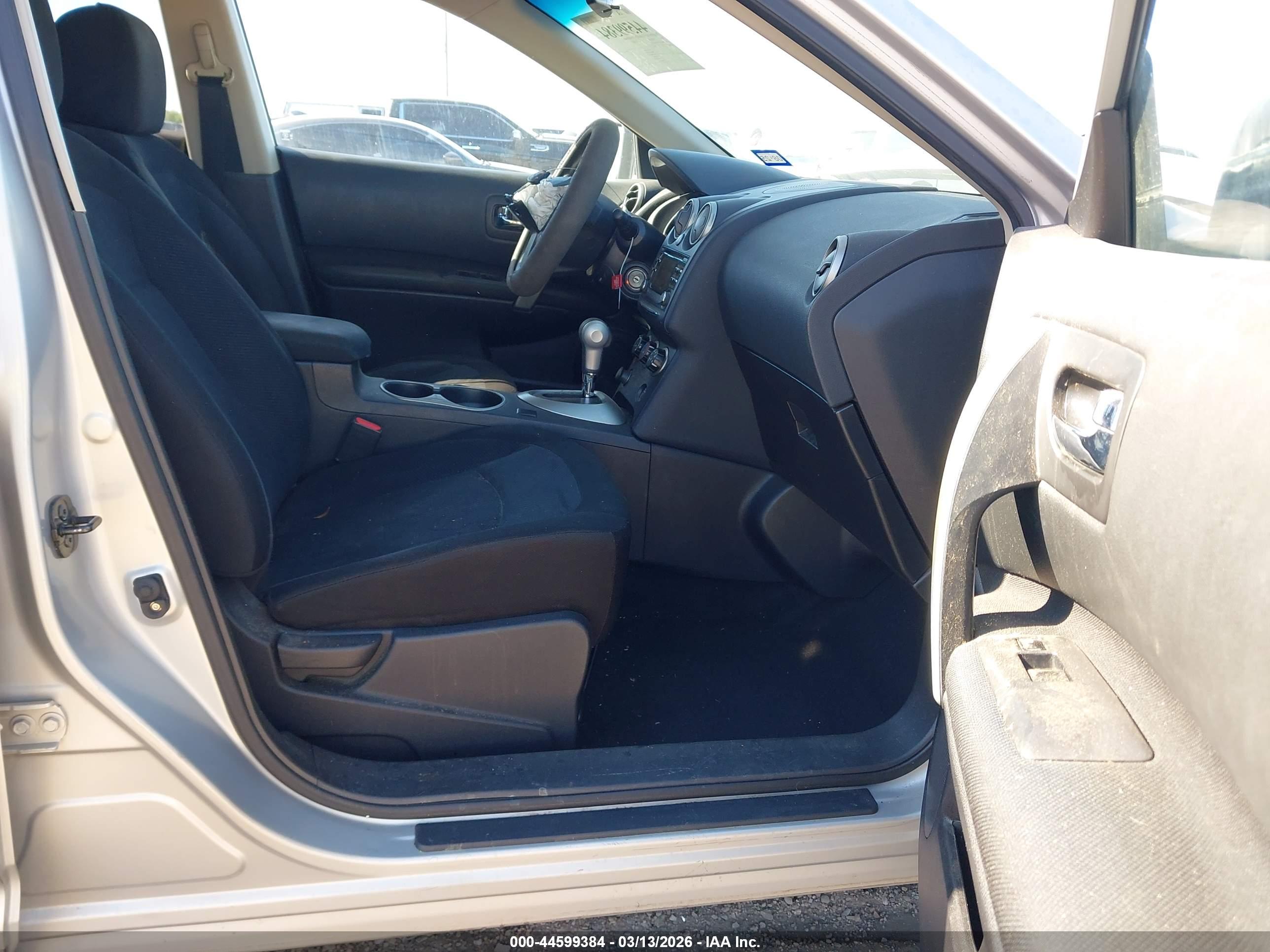 NISSAN ROGUE image 5