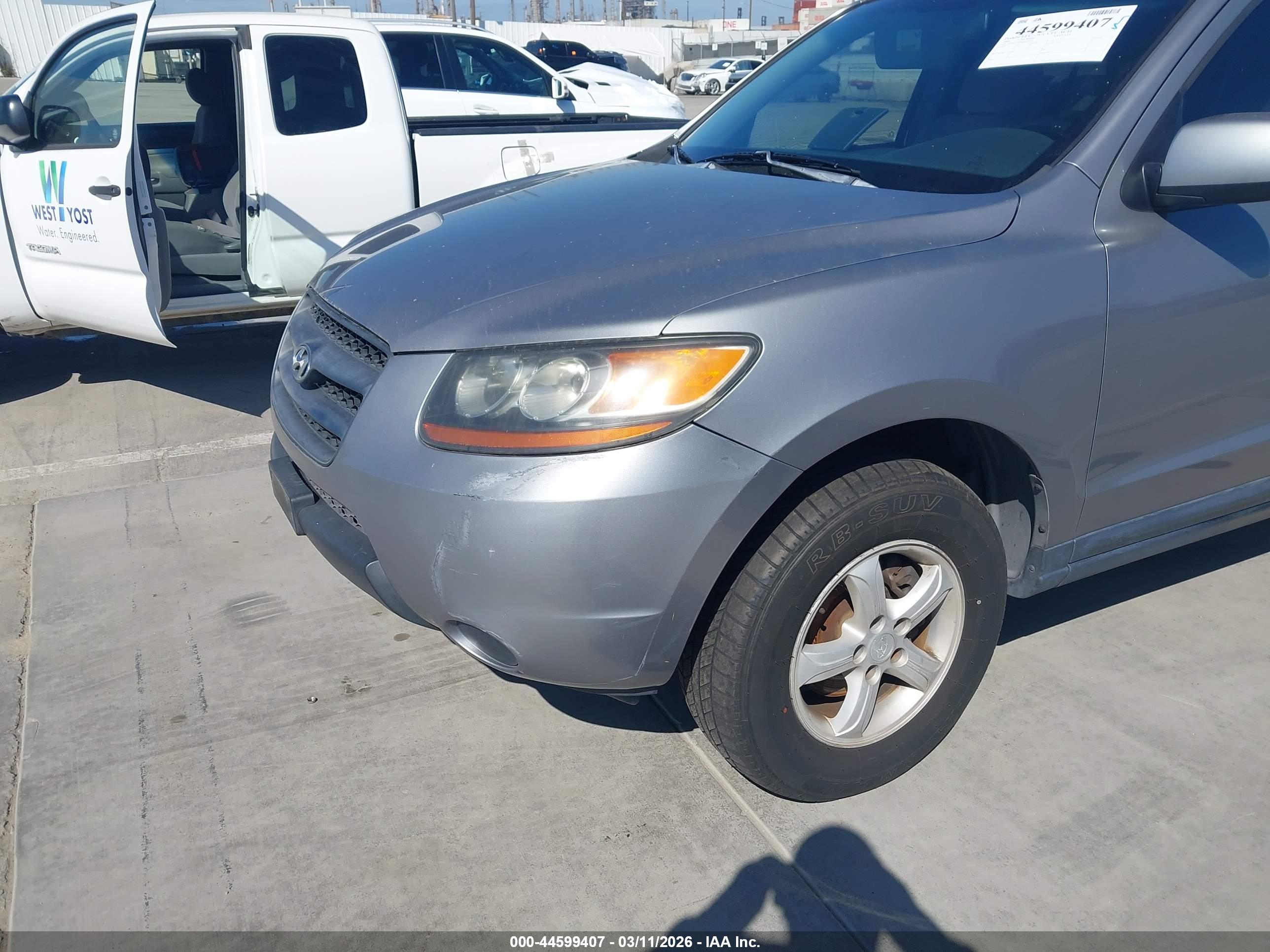 HYUNDAI SANTA image 6