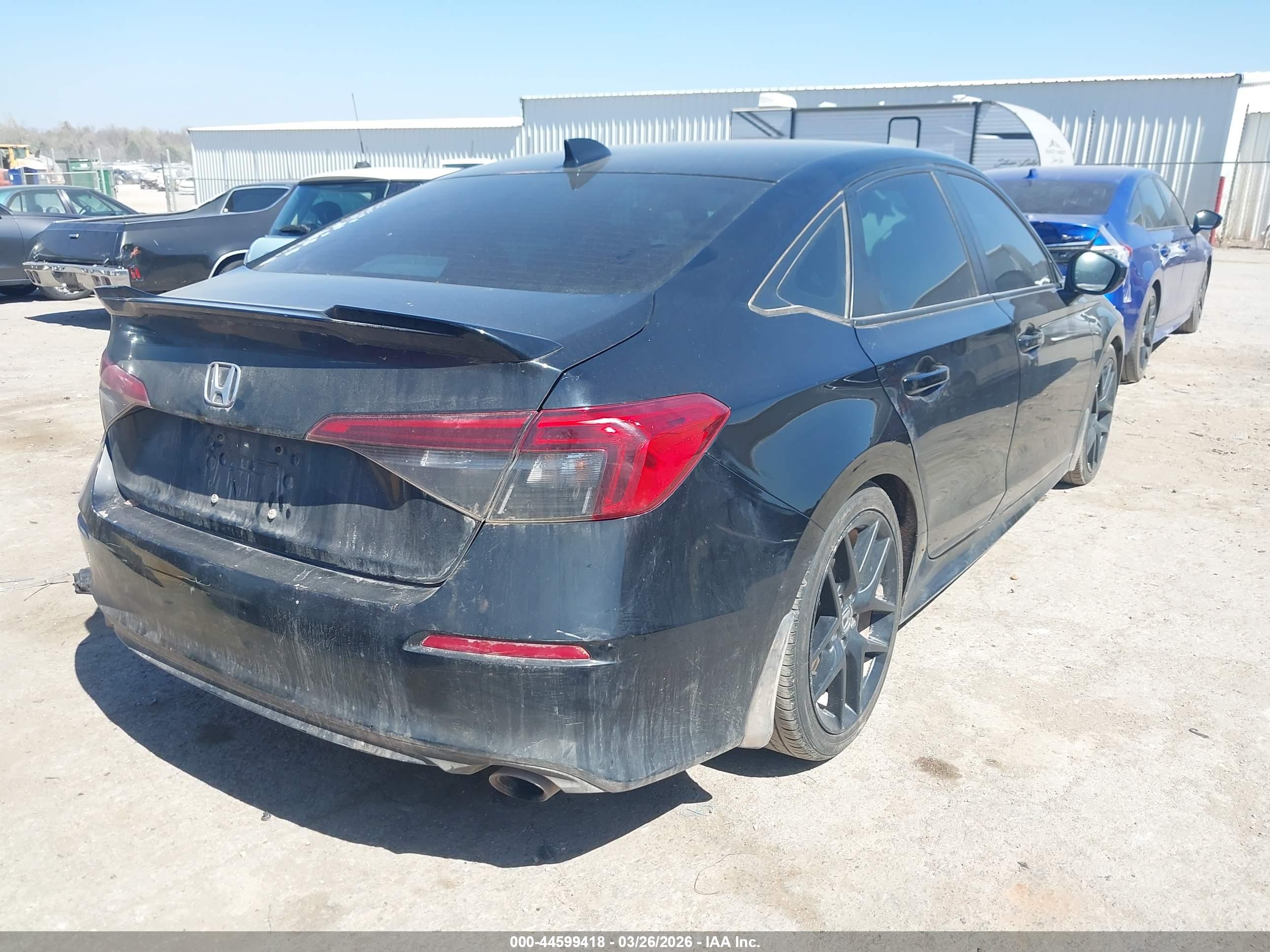 HONDA CIVIC image 4